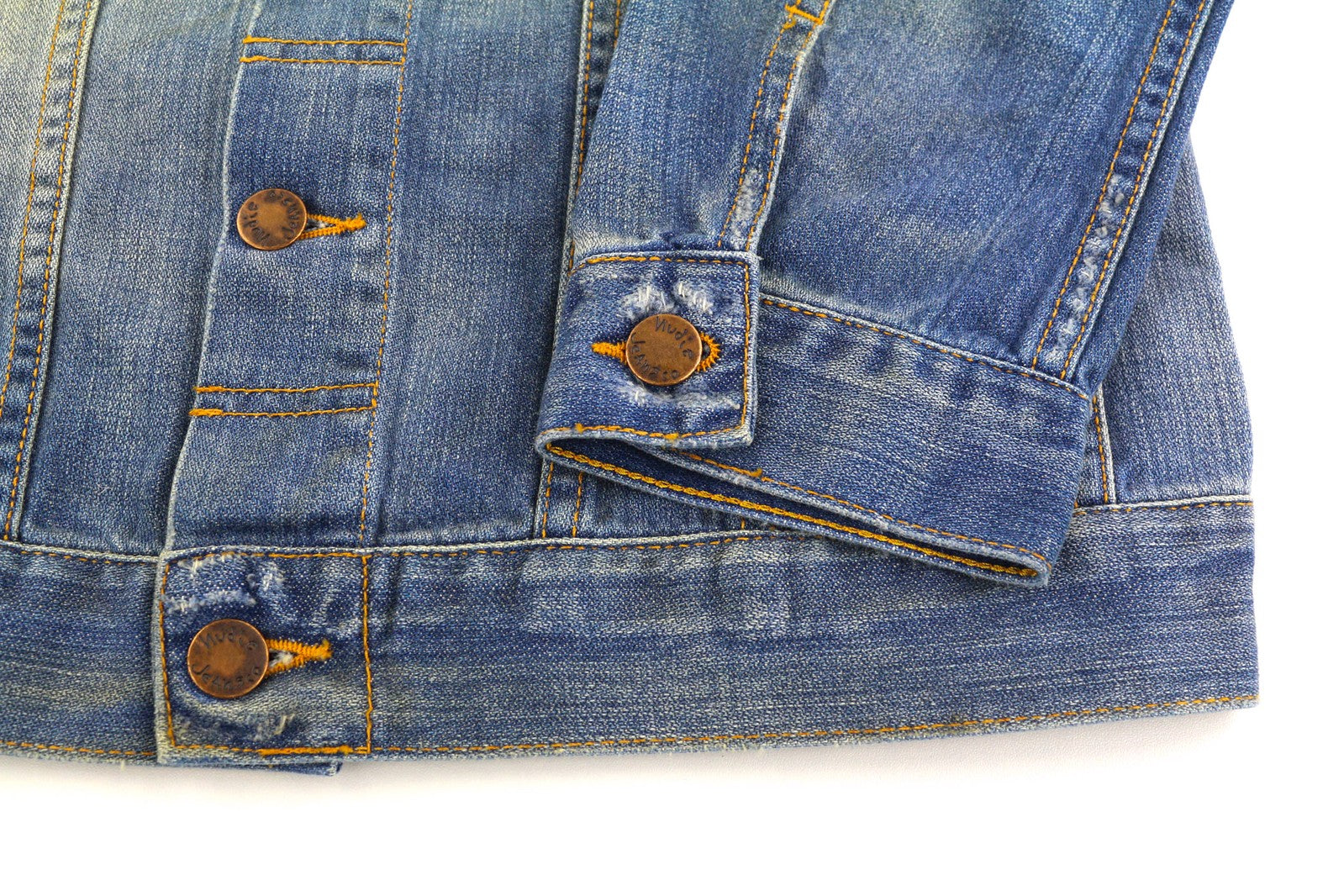 NUDIE Perry vyriška striukė S, ekologiška, ryškiai laužyta, vidutinės mėlynos spalvos, skalbtas, su sagomis, džinsinis audinys 