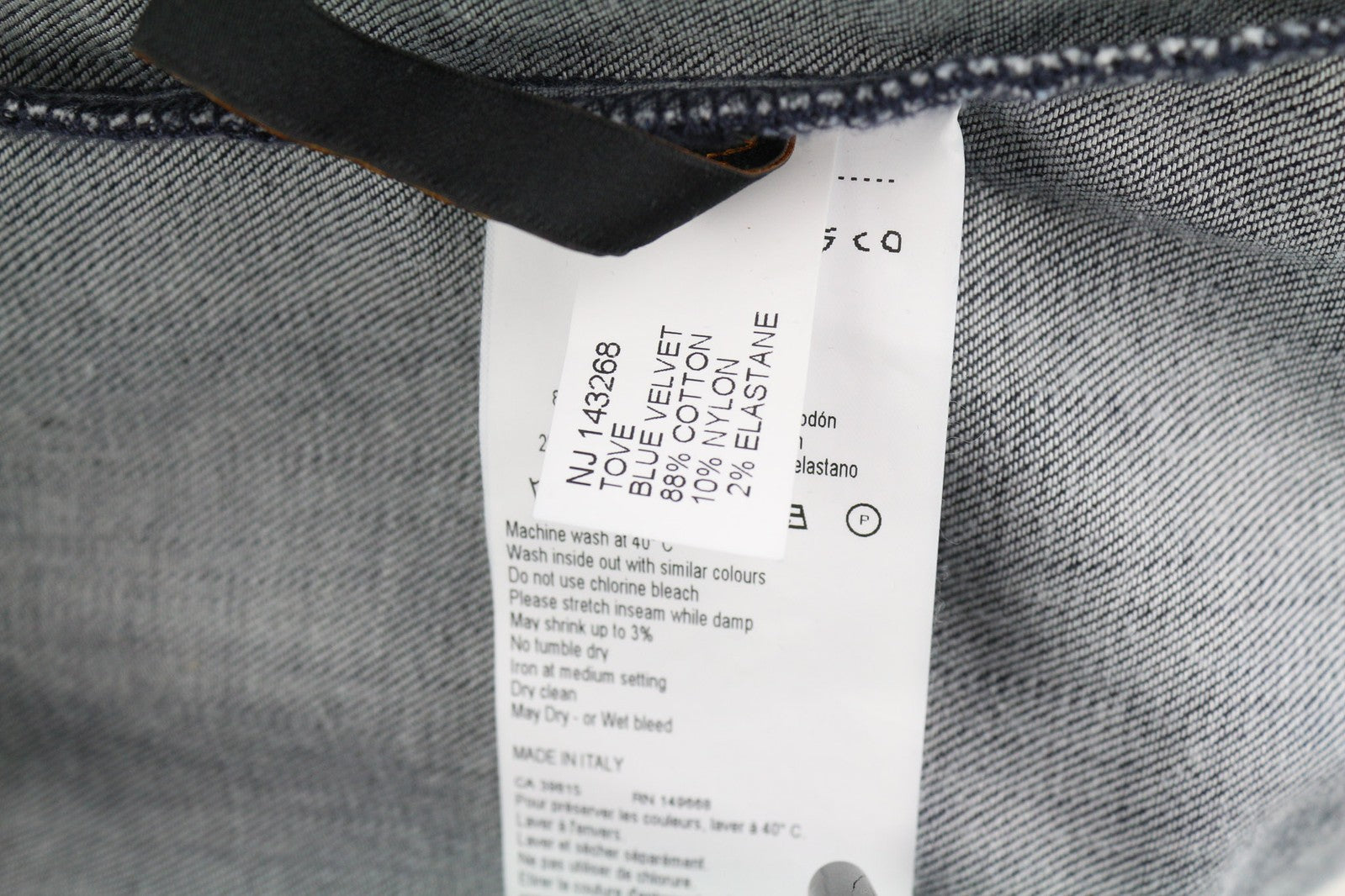 NUDIE Tove moteriška striukė M mėlyna aksominė kaklo sagomis tamsiai ilgomis rankovėmis logotipas 