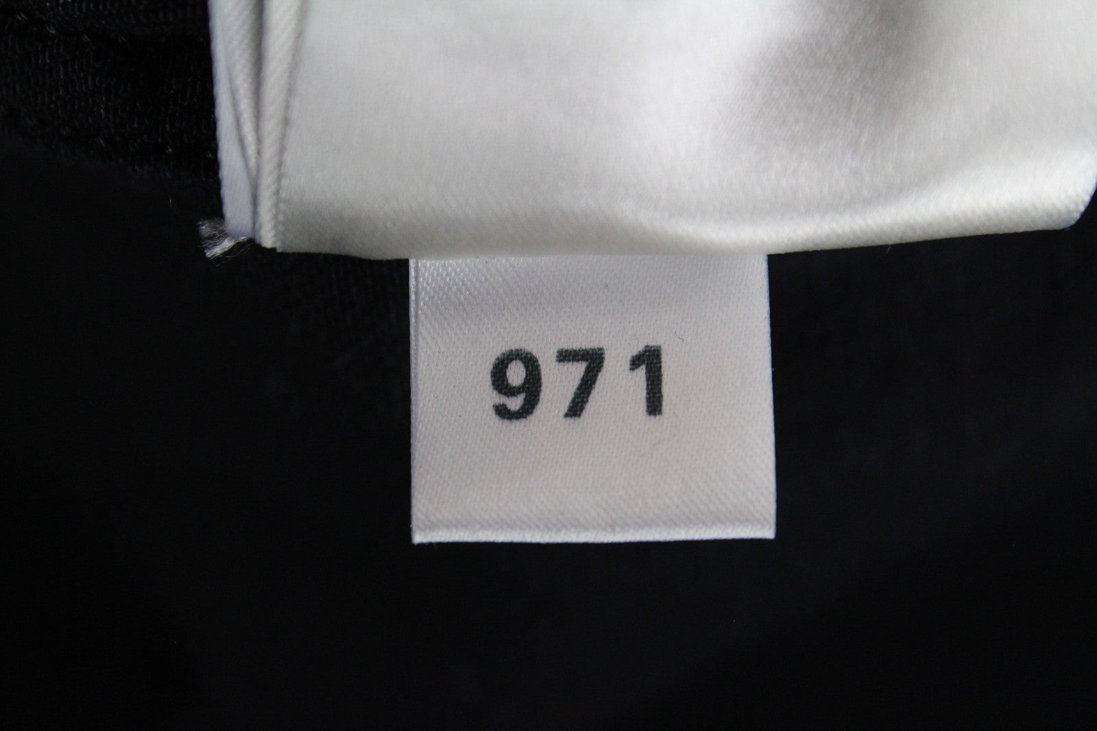 Moteriška DIESEL De-Visty 084WA striukė S, juoda, džinsinė, plėšytos ilgomis rankovėmis 