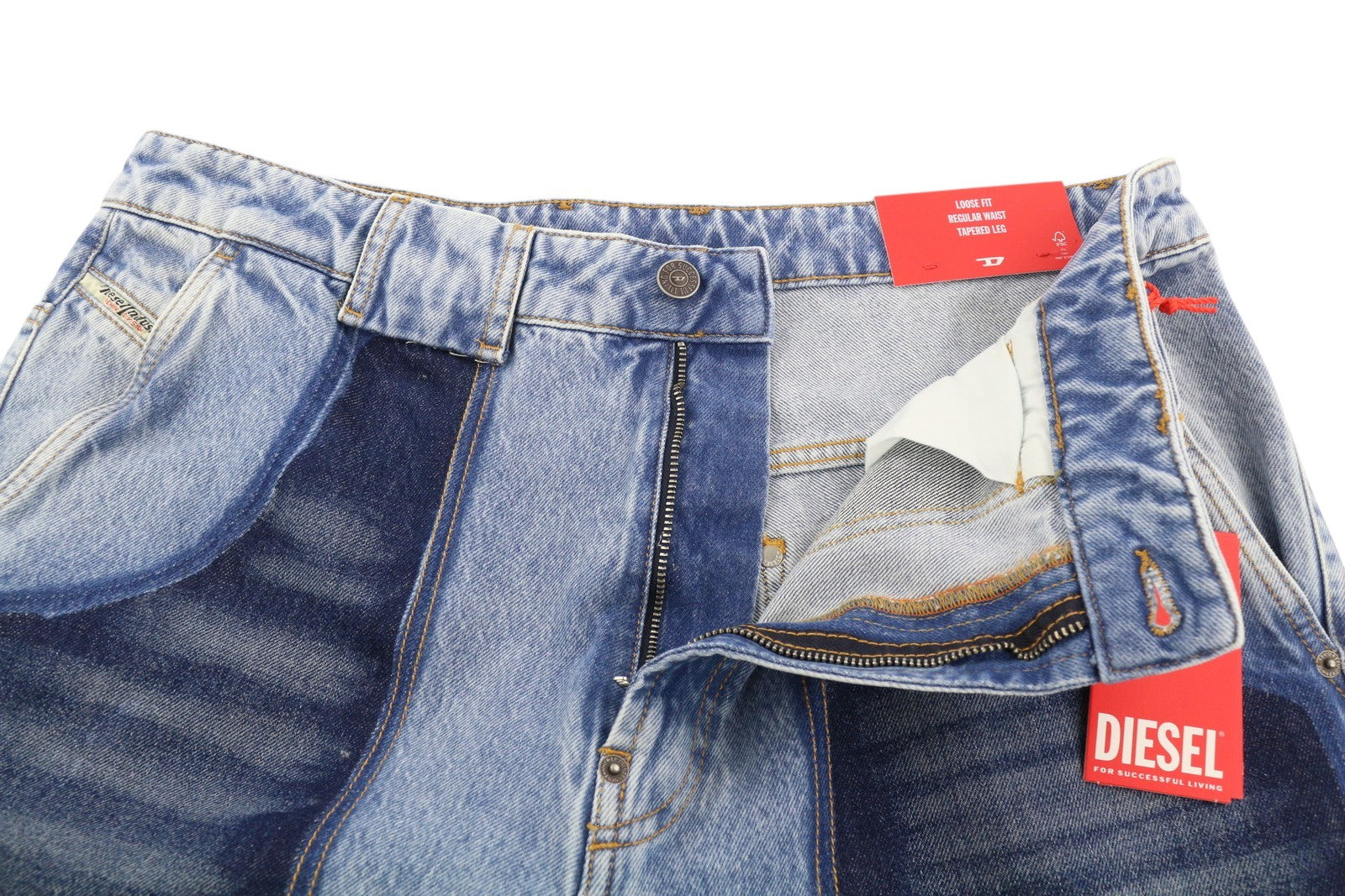 DIESEL P-5-D 0GHAW vyriški džinsai W34 laisvo kirpimo, siaurėjančiomis klešnėmis, su užtrauktuku, skalbtos mėlynos spalvos, rekomenduojama kaina – 425 € 