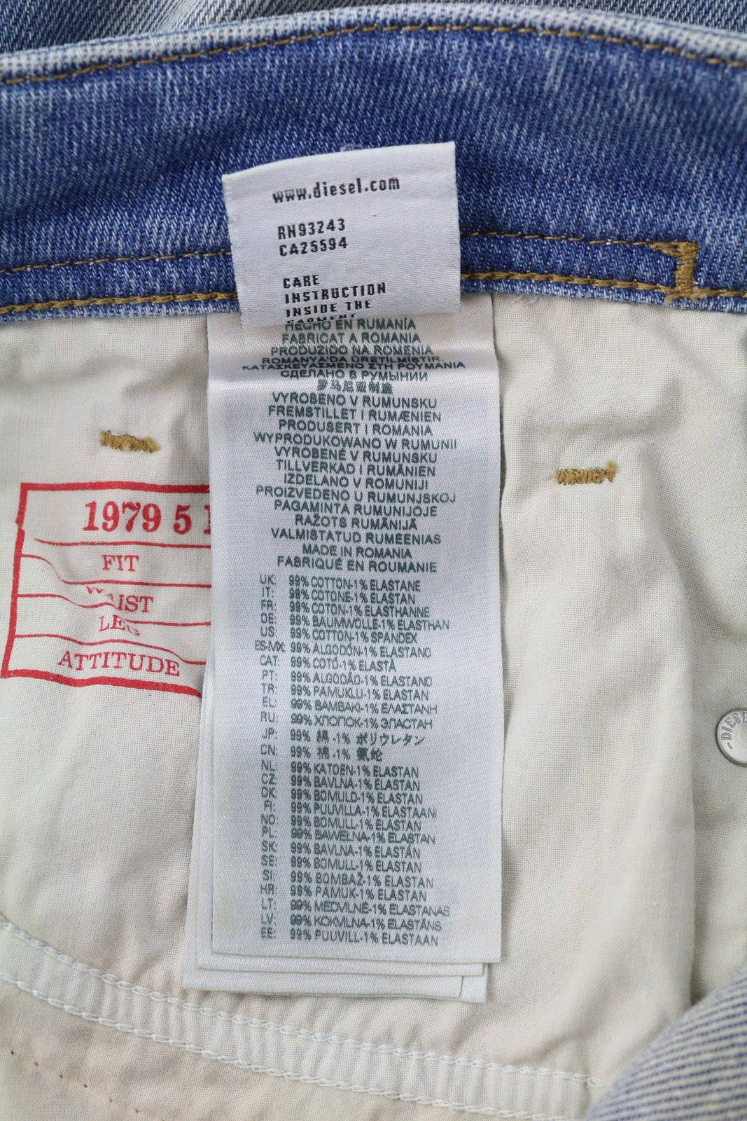 DIESEL 1979 Sleenker 09H71 vyriški džinsai W34/L30 aptempti, žemo juosmens, rekomenduojama kaina – 225 €, mėlyni 