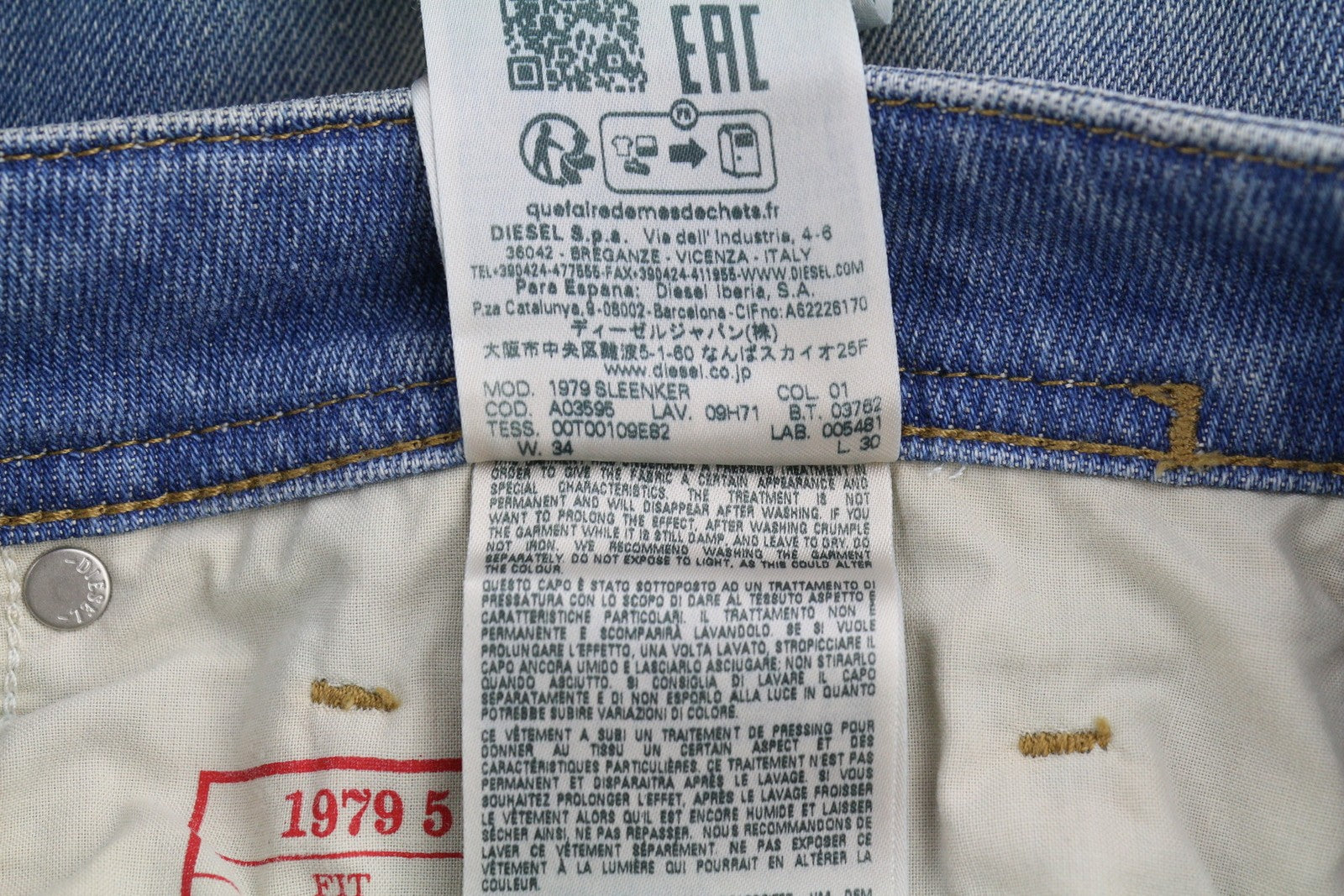 DIESEL 1979 Sleenker 09H71 vyriški džinsai W34/L30 aptempti, žemo juosmens, rekomenduojama kaina – 225 €, mėlyni 