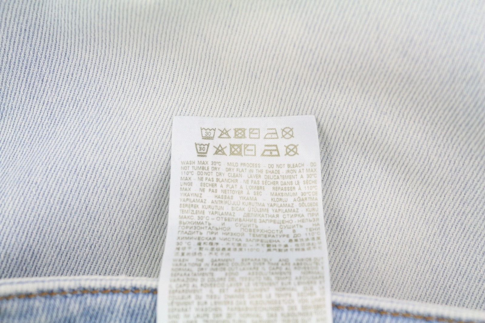 DIESEL 1979 Sleenker 09F14 vyriški džinsai W32/L32 aptempti, žemo juosmens, su gobtuvu, rekomenduojama kaina – 250 € 