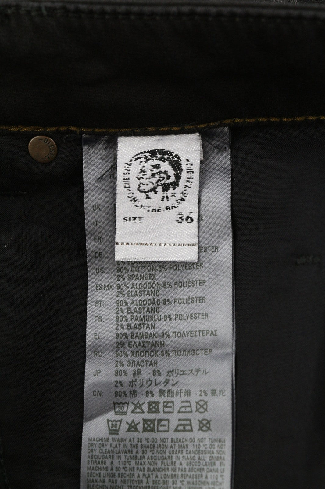 DIESEL Krooley Jogg 0849R vyriški džinsai W36/L32 siaurėjantys, rekomenduojama kaina – 250 €, dengti juodi 