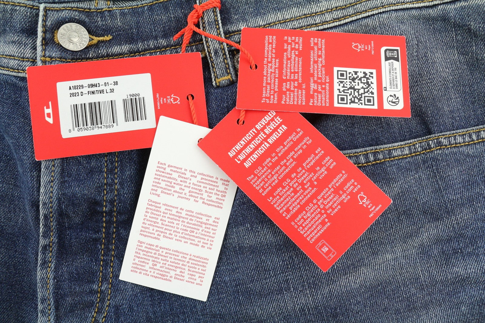 DIESEL 2023 D-Finitive 09H43 vyriški džinsai W38/L32 įprasti, siaurėjantys klešnės, mėlyni, rekomenduojama mažmeninė kaina – 225 € 