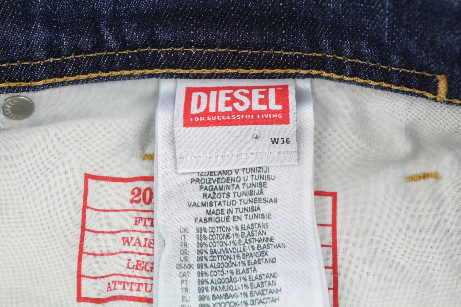 DIESEL 2023 D-Finitive 09H43 vyriški džinsai W36/L32 įprasti, siaurėjantys klešnės, mėlyni, rekomenduojama mažmeninė kaina – 225 € 