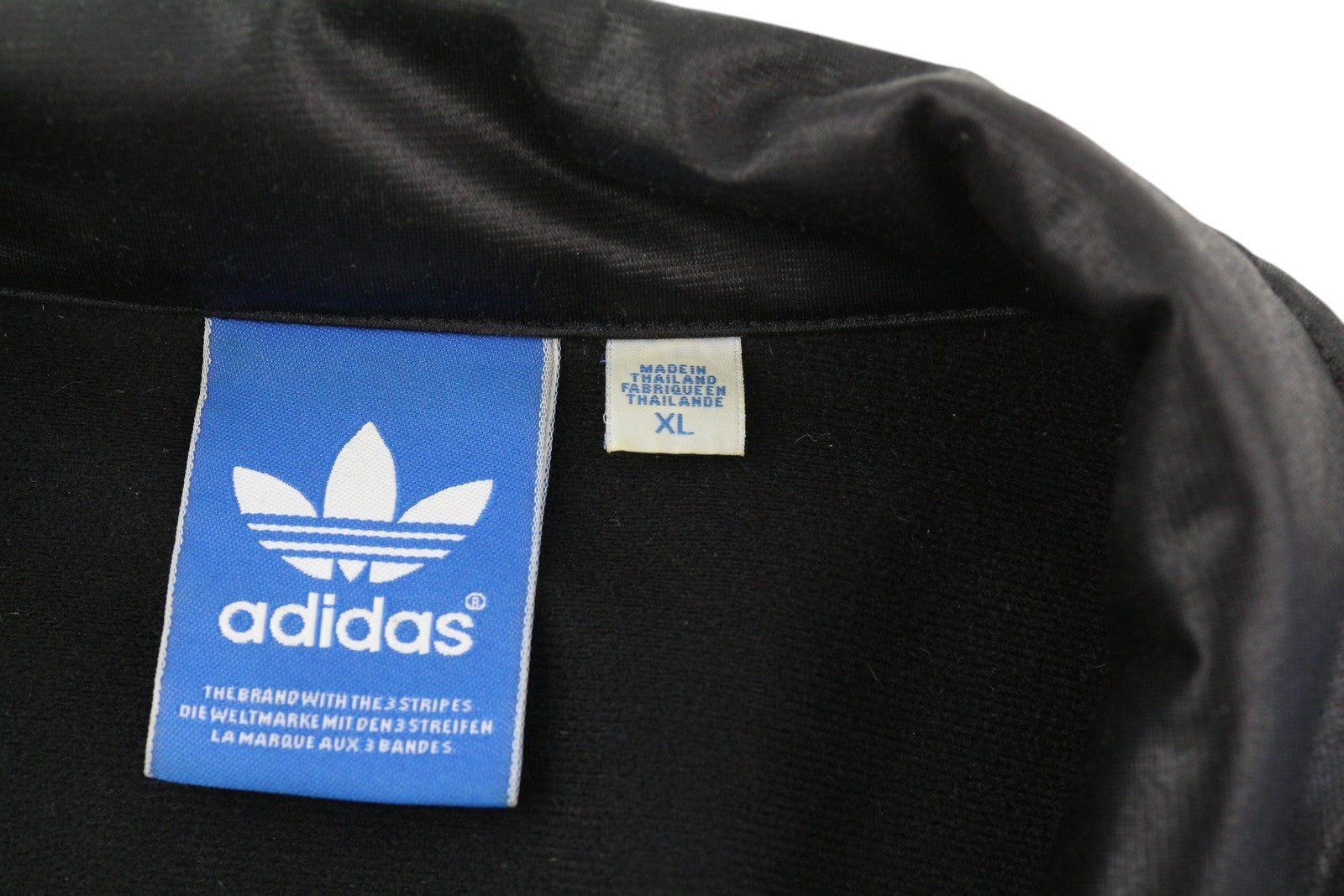 ADIDAS Chile62 vyriškas džemperis XL dydžio, juodas, su užtrauktuku, blizgantis, aukšta apykakle, ilgomis rankovėmis 