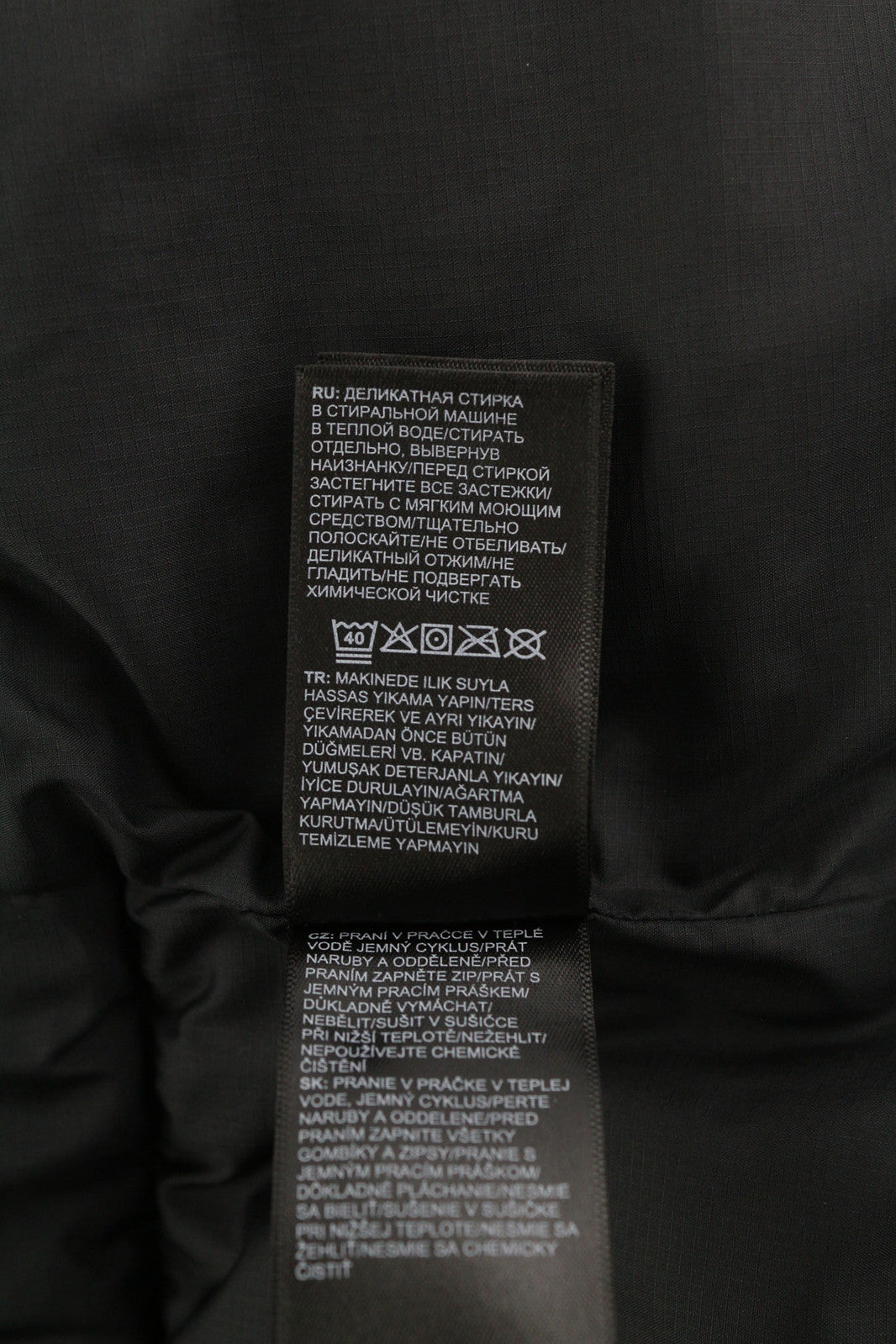 THE NORTH FACE Massif sintetinė parka vyrams, M dydžio, su užtrauktuku ir gobtuvu. 