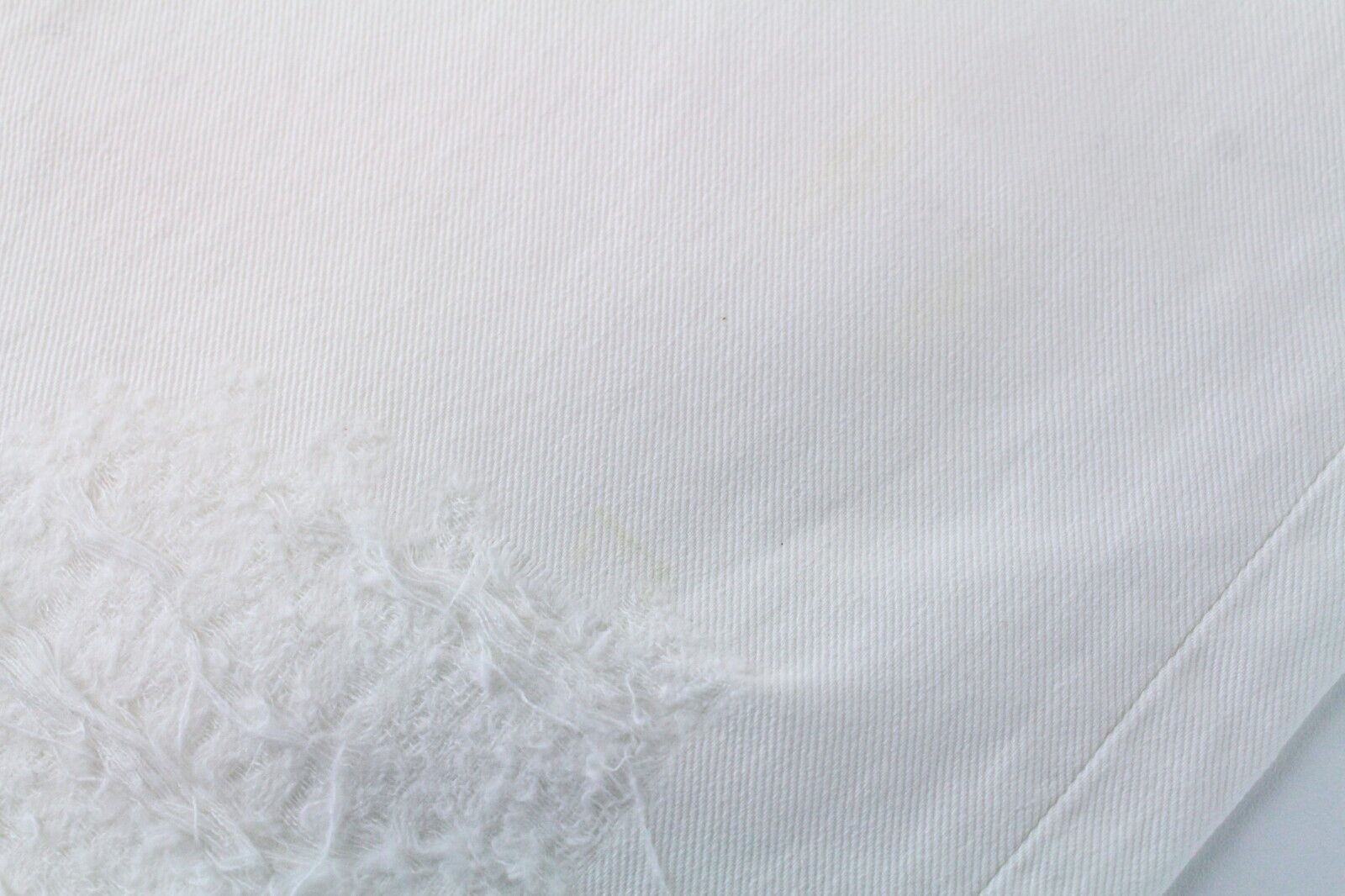 GANT Slacker moteriškos balkšvos džinsinės kelnės W27/L34 subraižytos džinsinės kelnės iš grynos medvilnės 