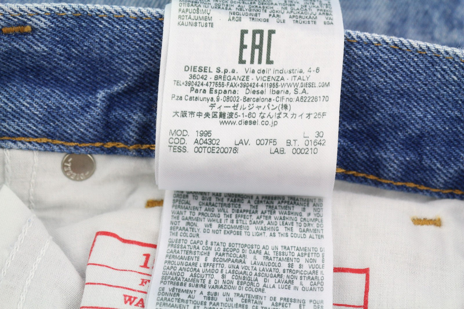 DIESEL 1995 007F5 vyriški džinsai W30 Slim Mid Waist Straight RRP 250 € mėlyni 