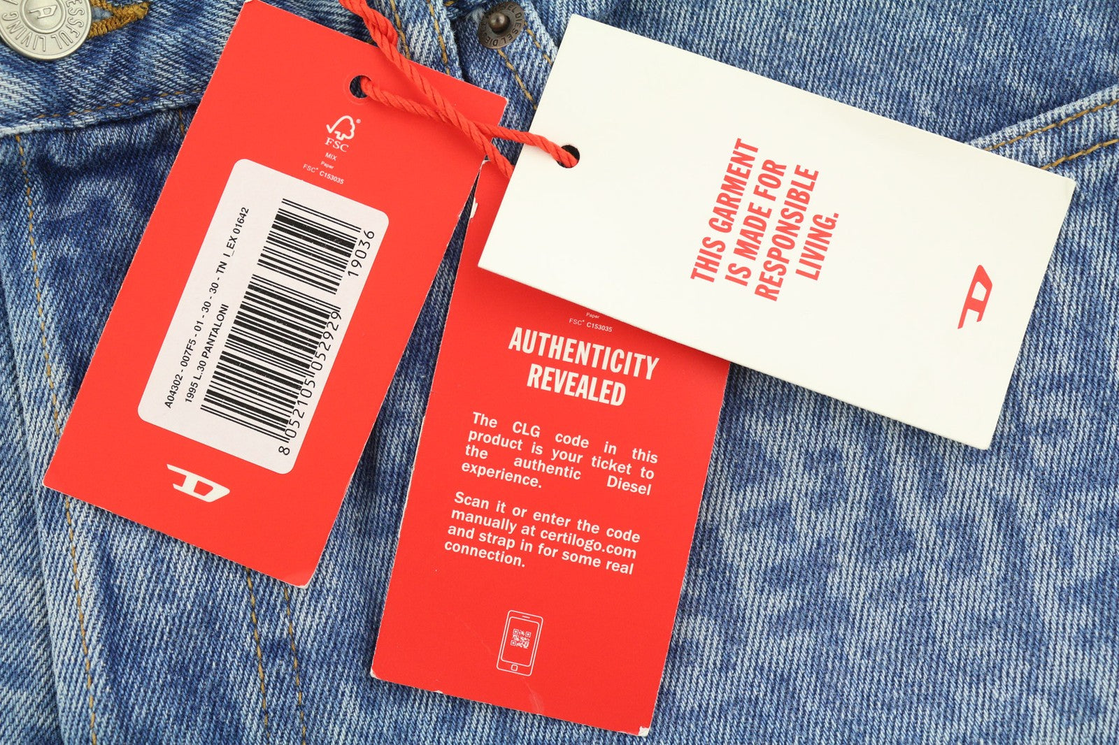 DIESEL 1995 007F5 vyriški džinsai W30 Slim Mid Waist Straight RRP 250 € mėlyni 