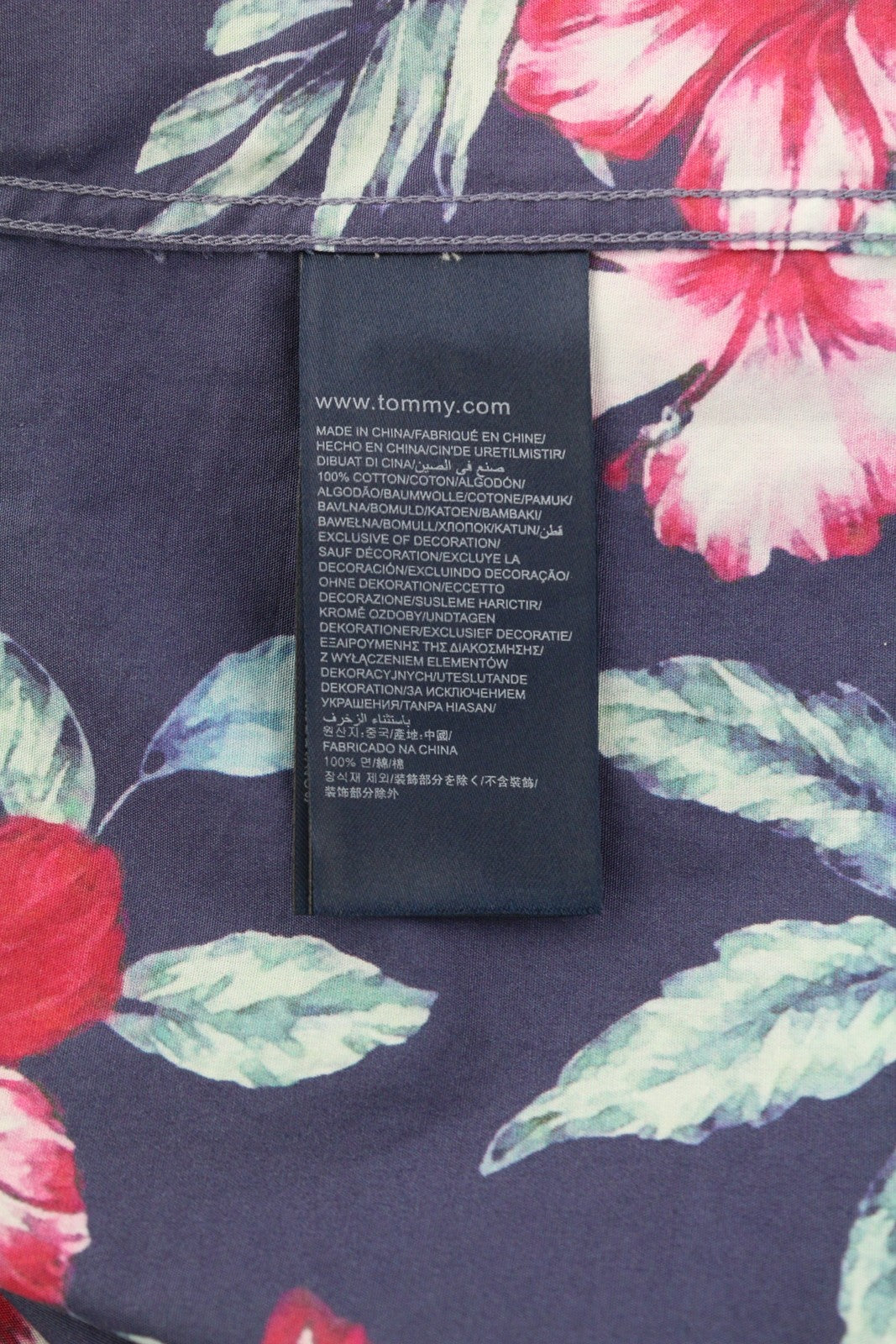 TOMMY HILFIGER New York Fit vyriški marškinėliai S, laisvalaikio stiliaus, su sagomis ir kaklu, gėlėti. 