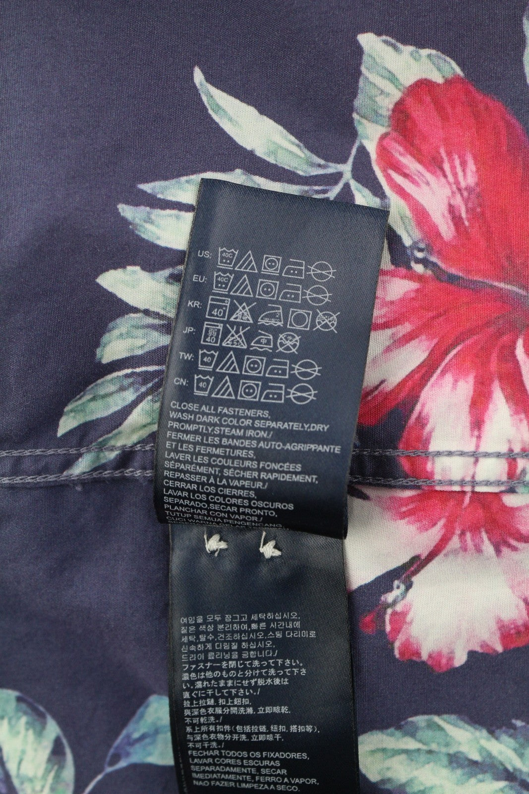 TOMMY HILFIGER New York Fit vyriški marškinėliai S, laisvalaikio stiliaus, su sagomis ir kaklu, gėlėti. 