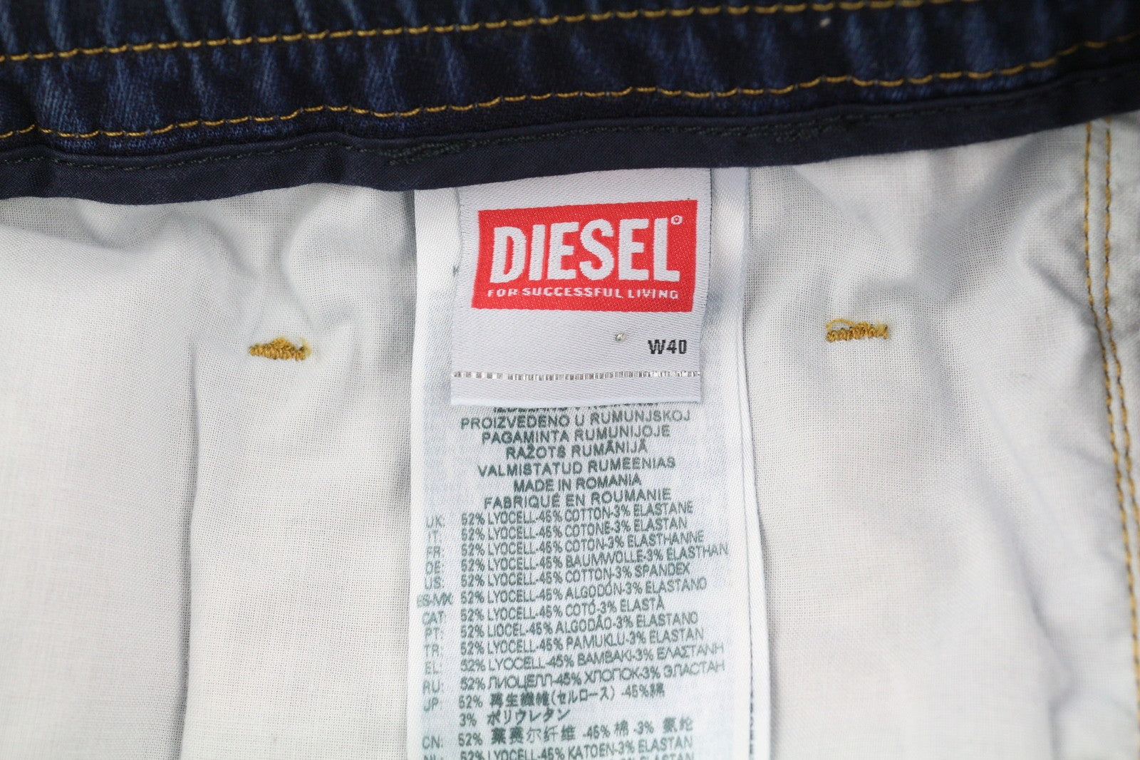 DIESEL 2030 D-Krooley Jogg 068JA vyriški džinsai W40 su raišteliu juosmeniu, mėlyni, rekomenduojama kaina – 325 € 