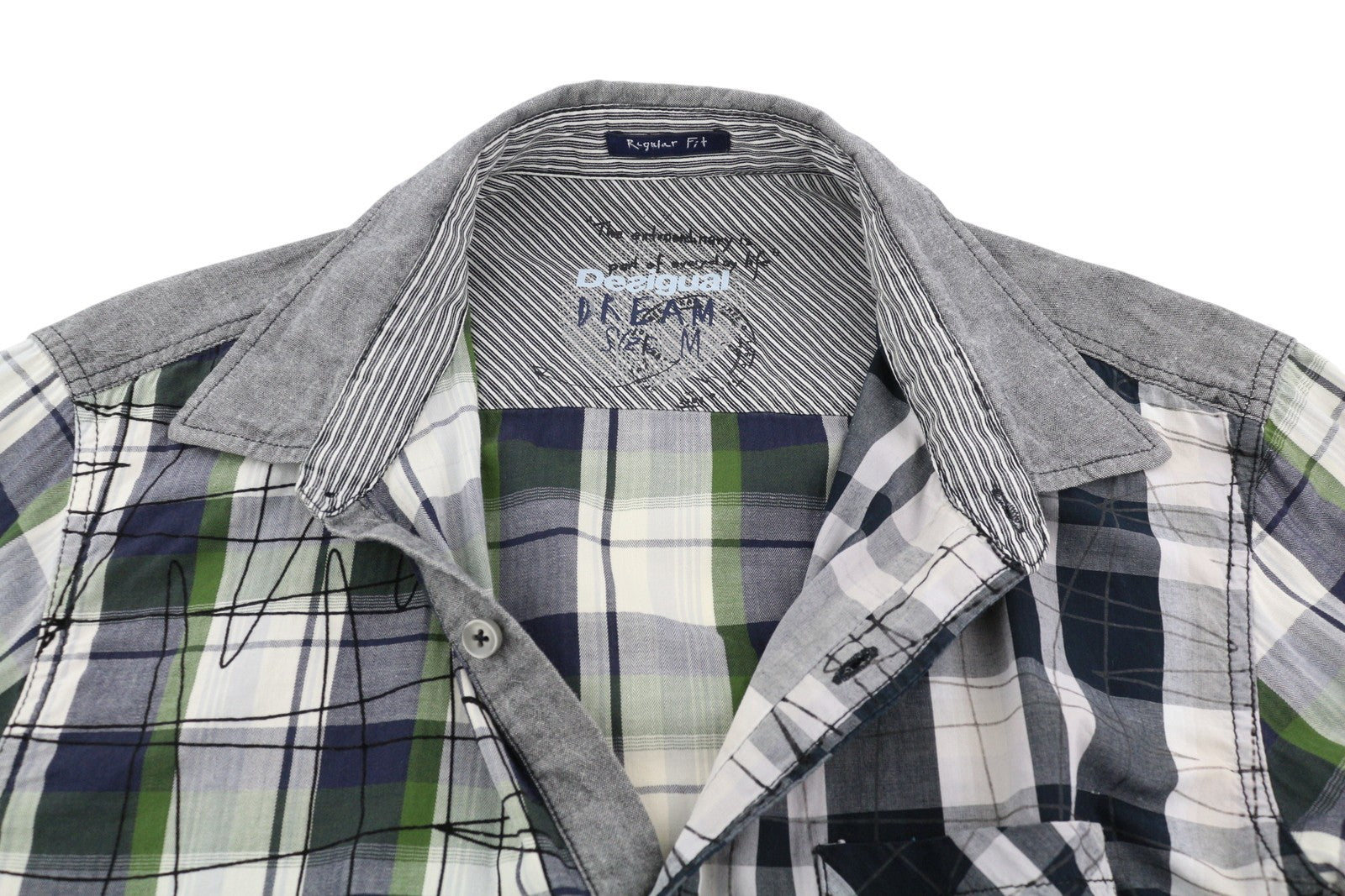 DESIGUAL vyriški marškinėliai M laisvalaikio stiliaus, su sagomis, išplatinta kaklo linija, languotas logotipas, įprasto kirpimo 