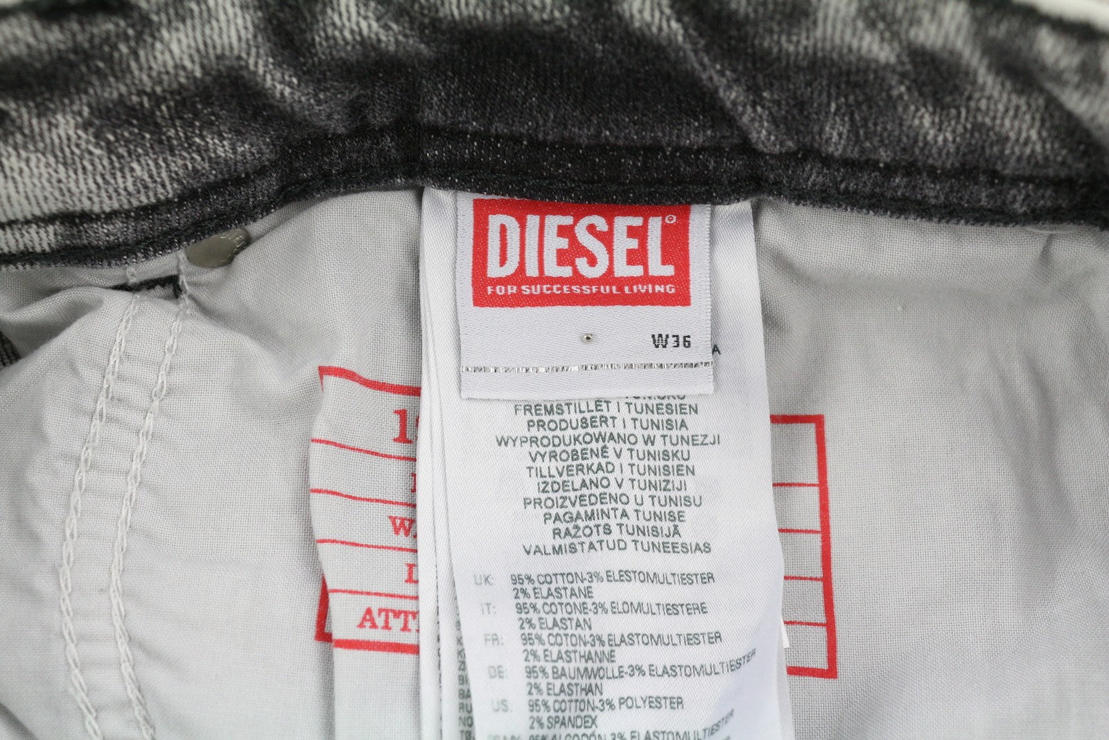 DIESEL 1979 Sleenker 09D89 vyriški džinsai W36/L34 tamprūs, aptempti, pilki, rekomenduojama kaina – 195 € 