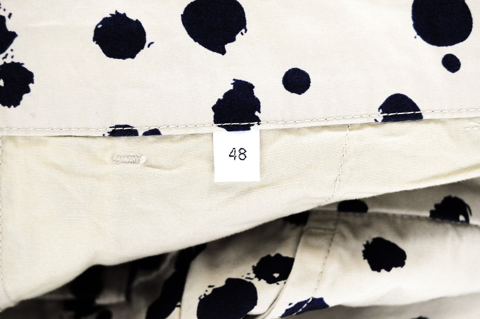 GANT vyriški rudi medvilniniai šortai su 48 taškų raštu, laisvalaikio stiliaus, su plyšiais ir lengvučiais šortais 