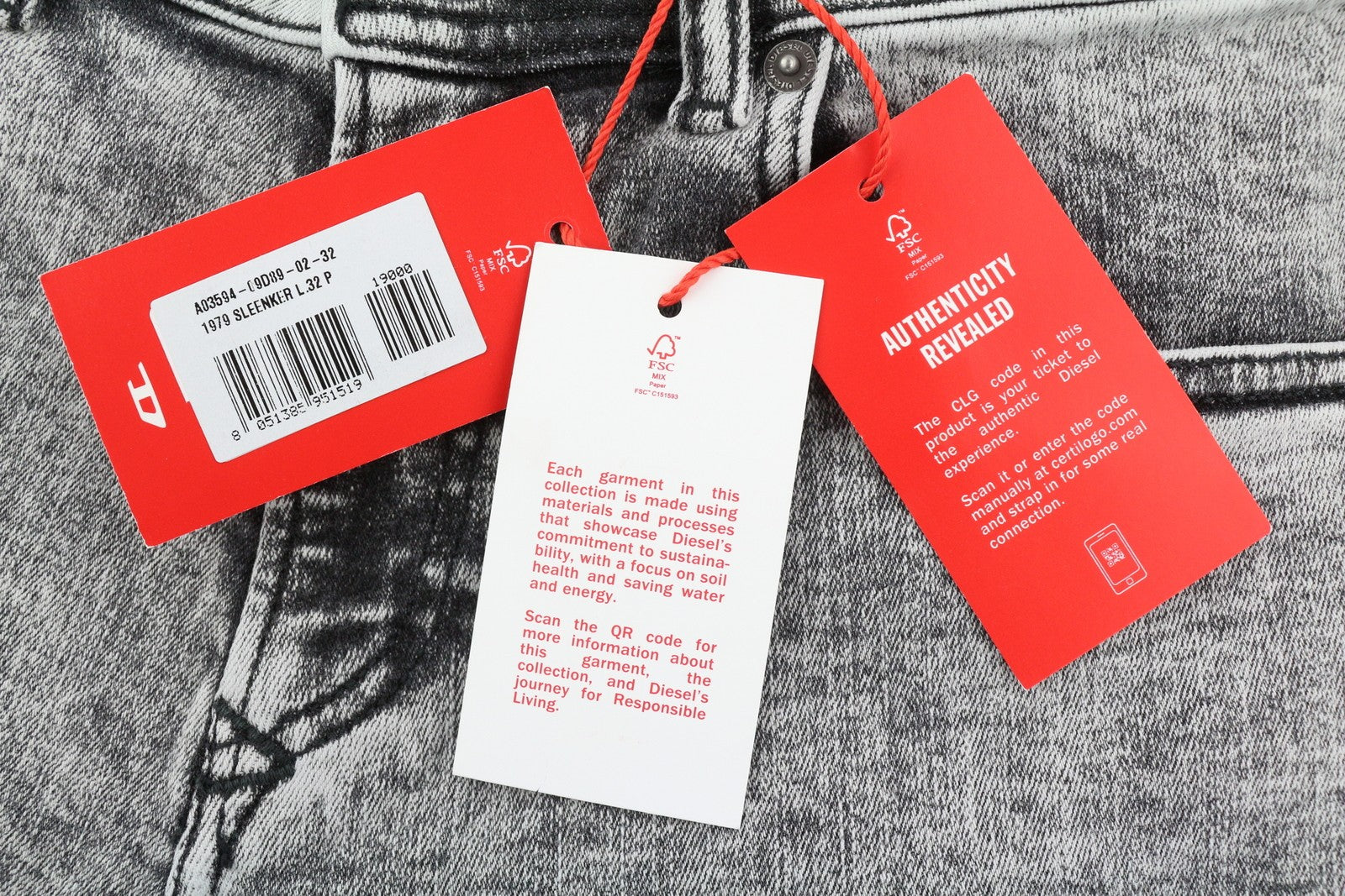 DIESEL 1979 Sleenker 09D89 vyriški džinsai W32/L32 tamprūs, aptempti, pilki, rekomenduojama mažmeninė kaina 195 € 