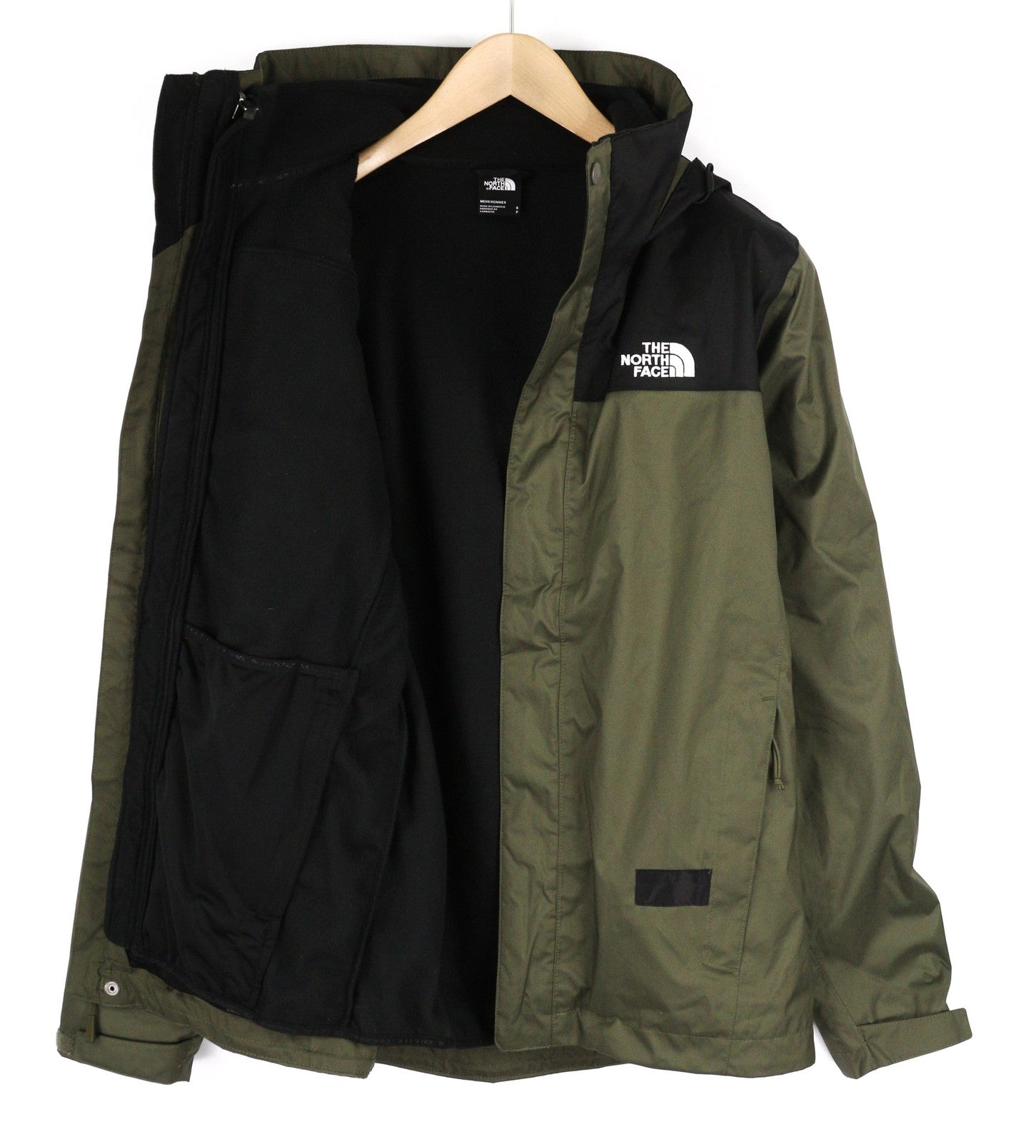 „The North Face Evolve II Triclimate“ vyriška striukė su išimamu pamušalu ir gobtuvu, „Dryvent“ ventiliacija. 