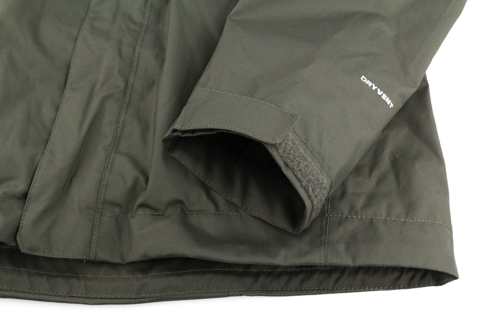 „The North Face Evolve II Triclimate“ vyriška striukė su išimamu pamušalu ir gobtuvu, „Dryvent“ ventiliacija. 