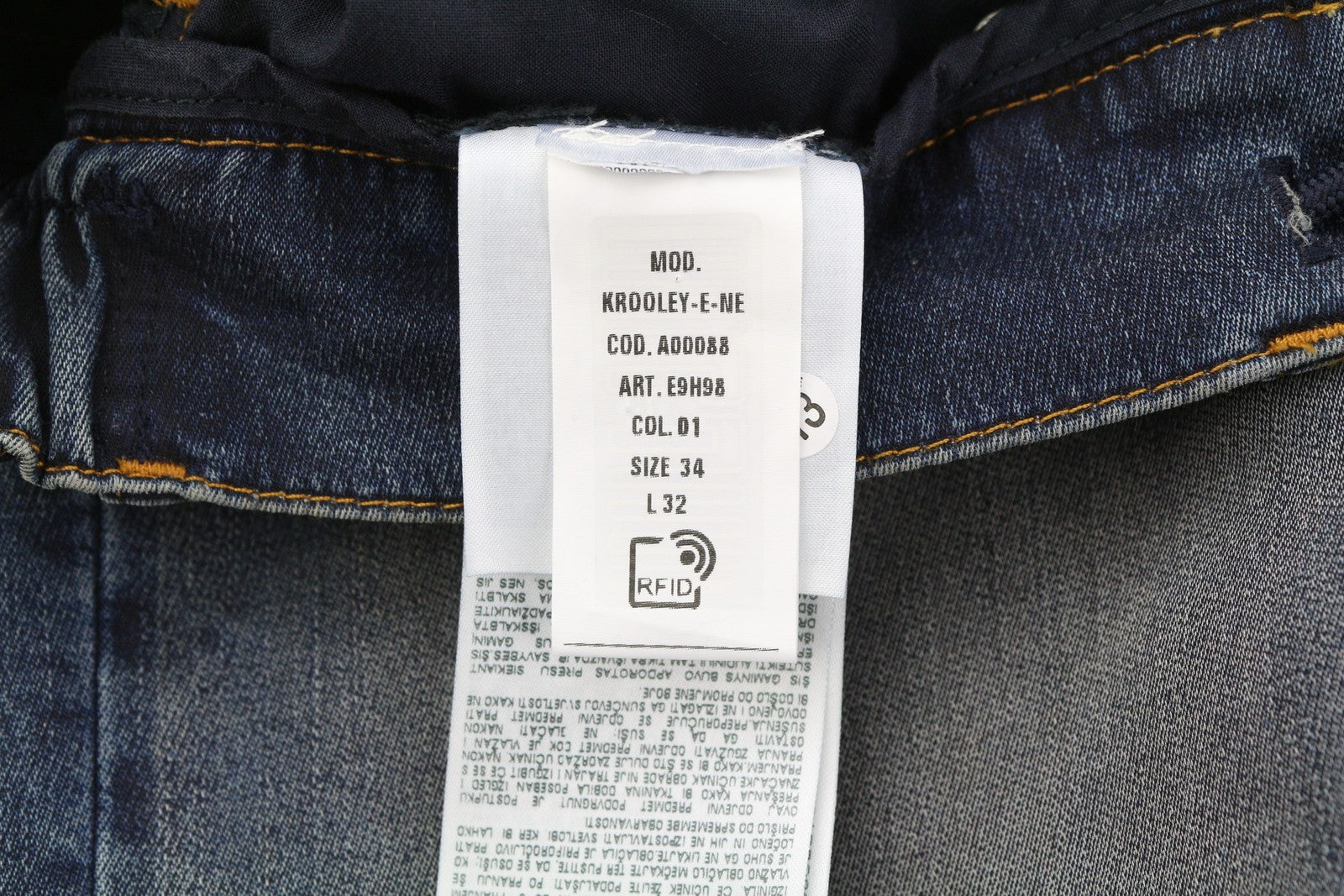 DIESEL Krooley-E-Ne E9H98 vyriški džinsai W34/L32 Jogg Distress skalbtos mėlynos spalvos, rekomenduojama kaina – 295 € 