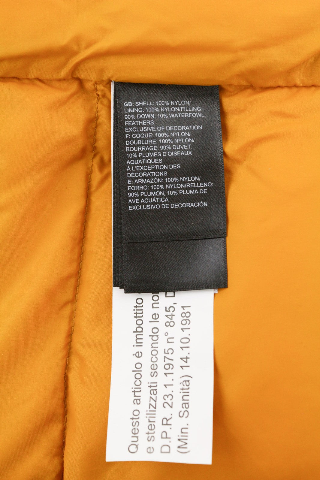 „The North Face Diablo Down“ vyriška striukė S 700 su izoliacija ir dygsniuotu logotipu bei pūkuota danga. 