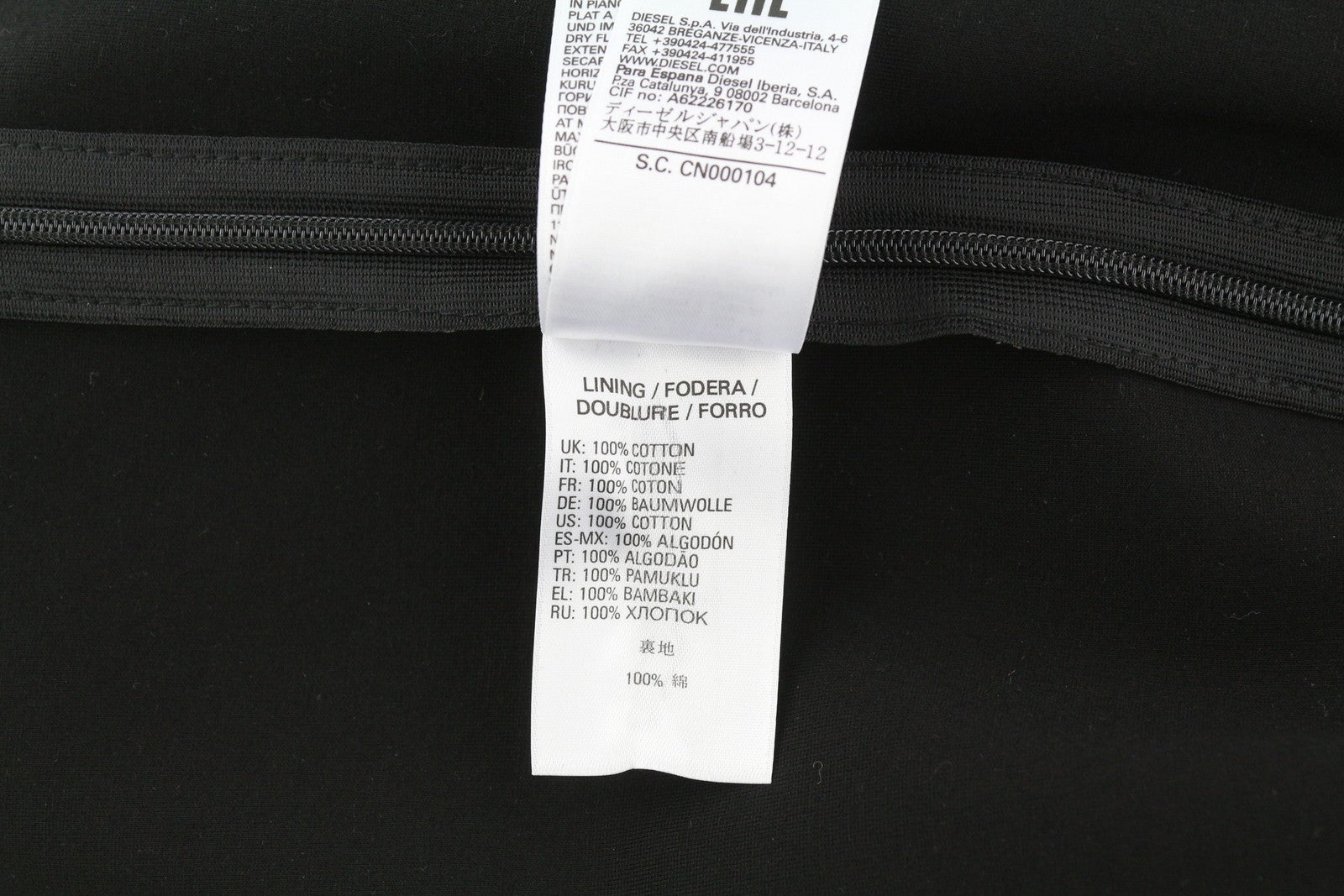 DIESEL moteriška suknelė S, juoda, be rankovių, su apvalia kaklo iškirpte, iki kelių. 