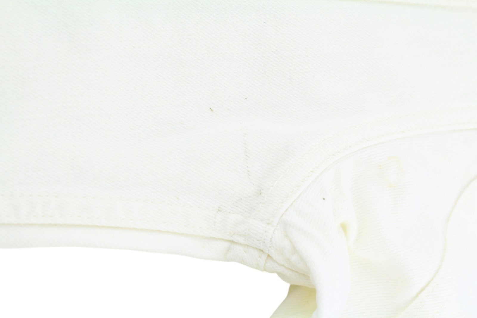 NUDIE JEANS Billy vyriška striukė M, balta, dėvėto džinso su sagomis ant kaklo, logotipas 