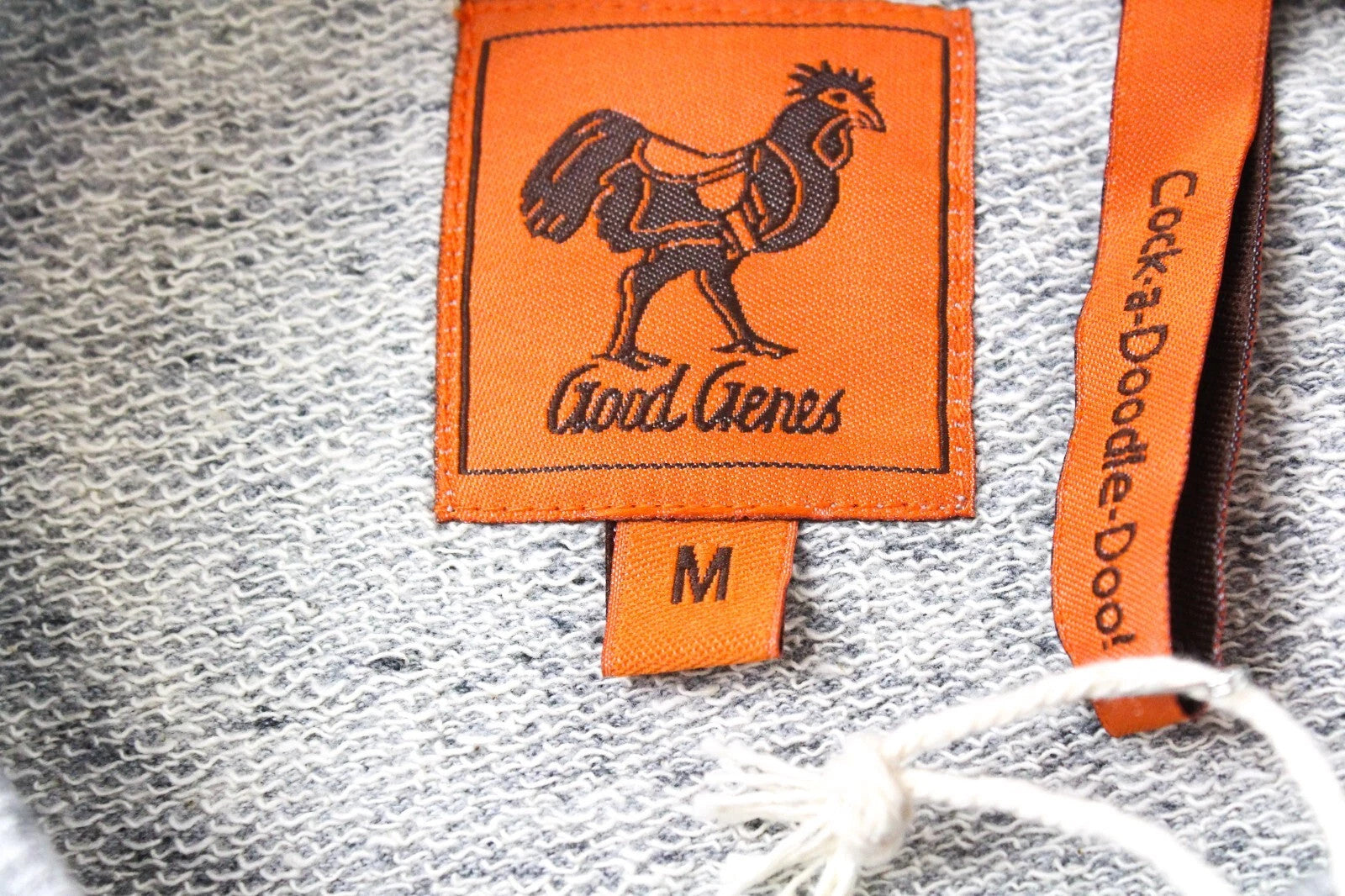 GOOD GENES Mata Hari vyriškas džemperis su pilku raštu ir medvilnės mišinio apvalia apykakle M