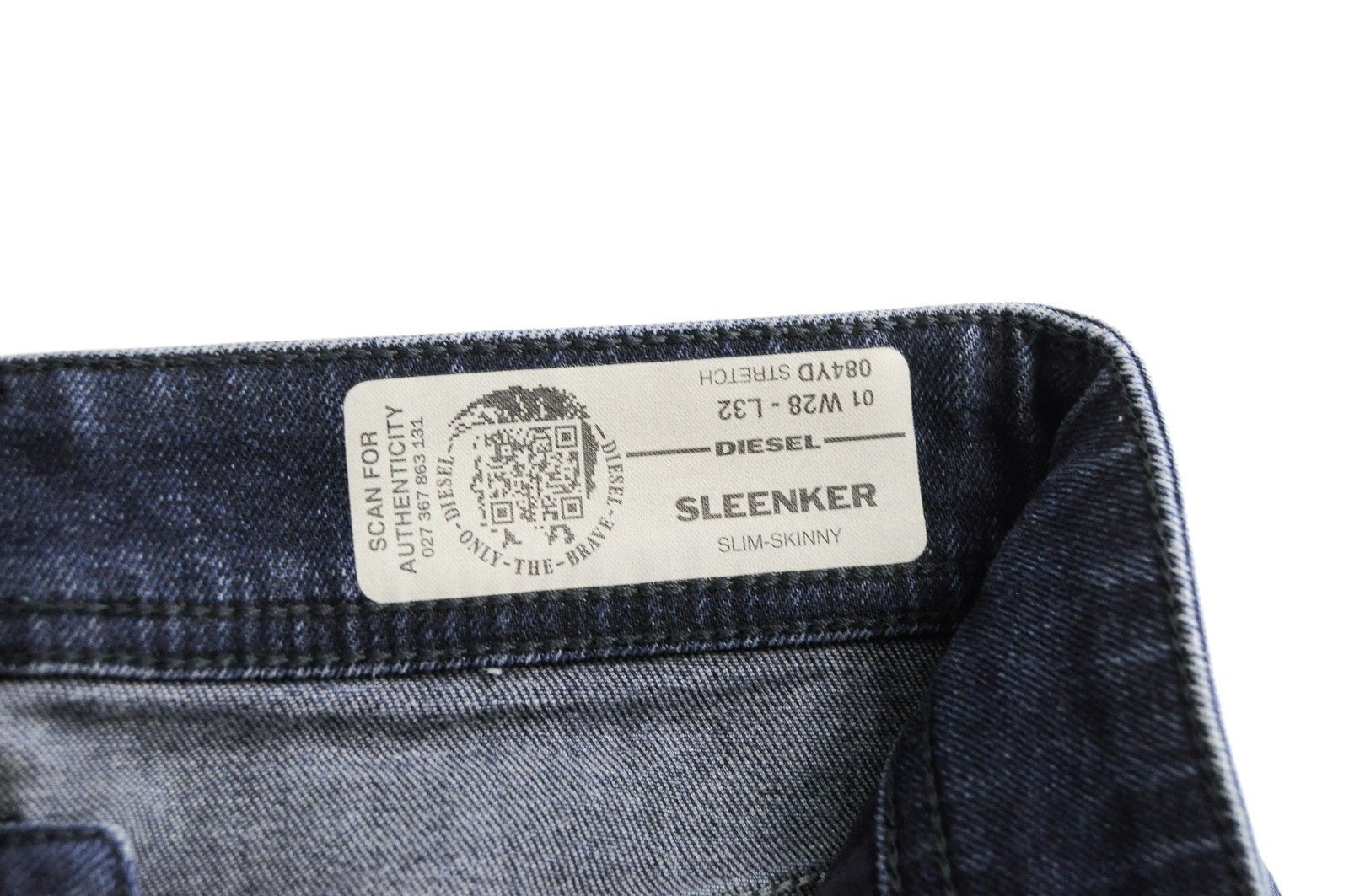 DIESEL Sleenker 084YD vyriški aptempti džinsai W28/L32 tamsiai mėlyni tamprūs medvilniniai džinsai 