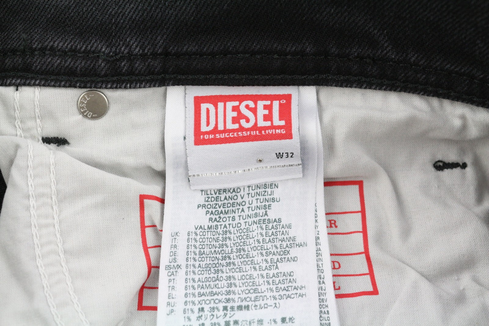 DIESEL 2003 D-Finitive 09G20 vyriški džinsai W32/L32 įprasto kirpimo, siaurėjantys, juodi, rekomenduojama mažmeninė kaina – 225 € 