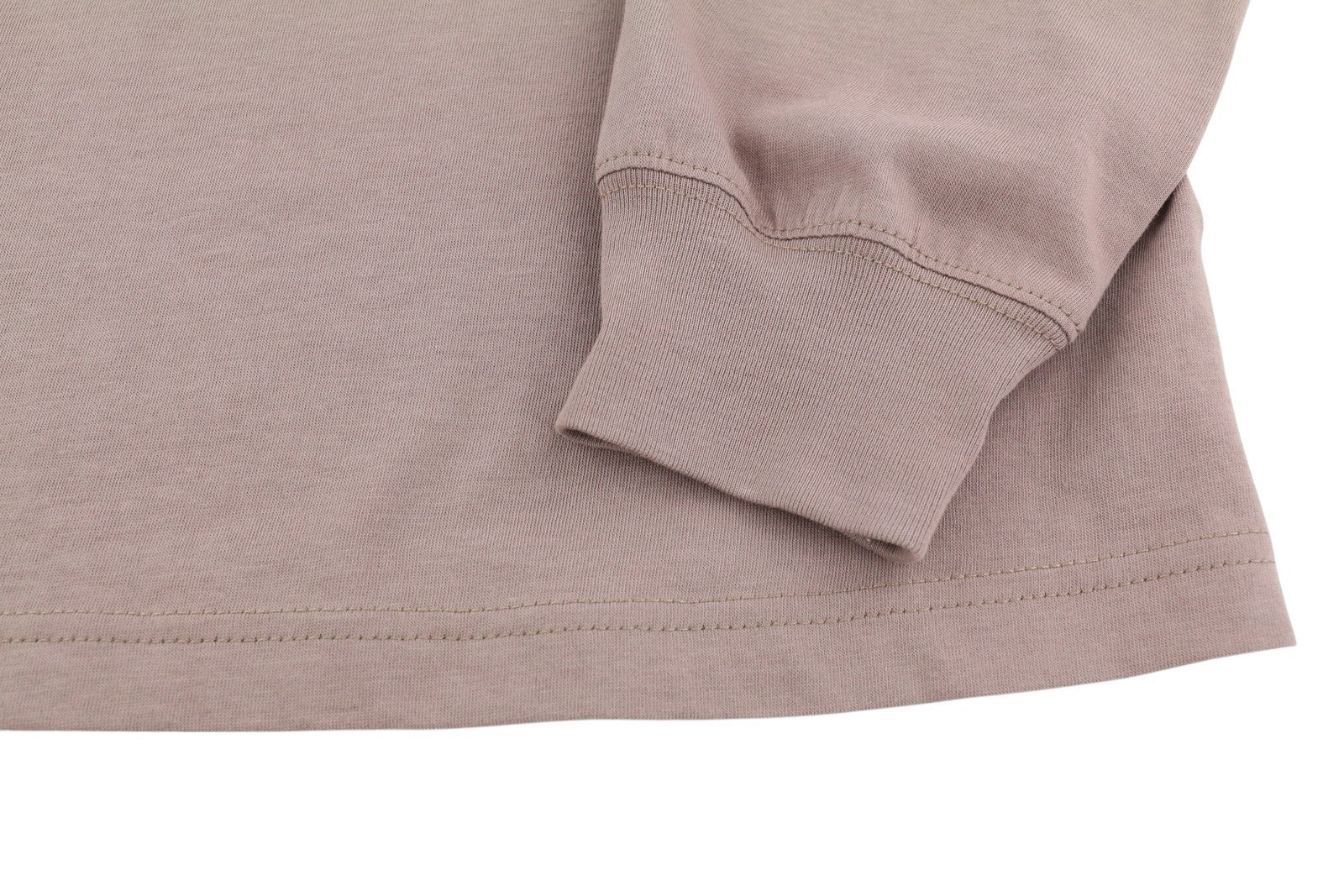 DIESEL T-Relong-CC moteriški marškinėliai S dydžio violetiniai, dideli apvalūs ilgomis rankovėmis, rekomenduojama kaina – 100 € 