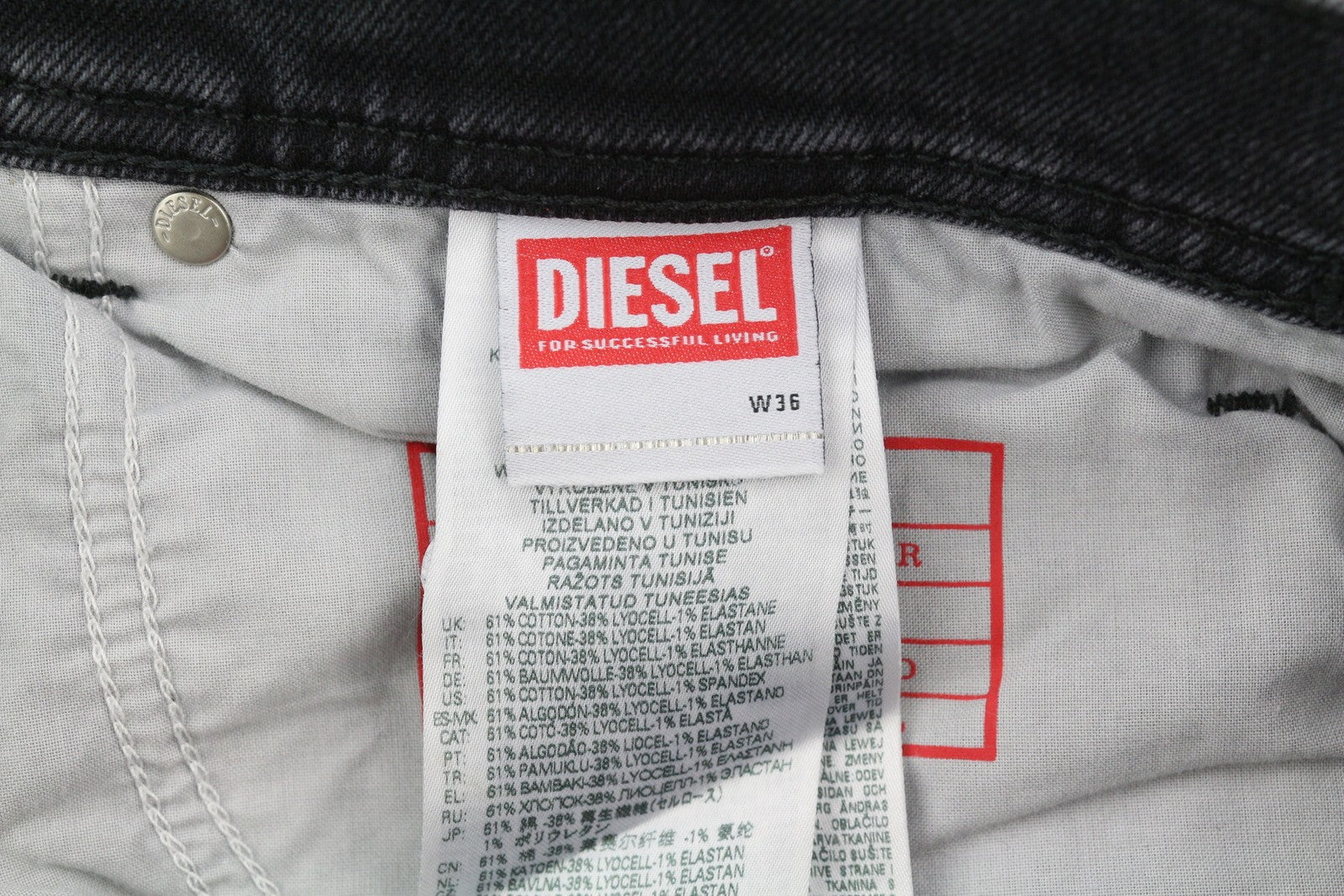 DIESEL 2003 D-Finitive 09G20 vyriški džinsai W36/L32 įprasto kirpimo, siaurėjantys, juodi, rekomenduojama mažmeninė kaina – 225 € 