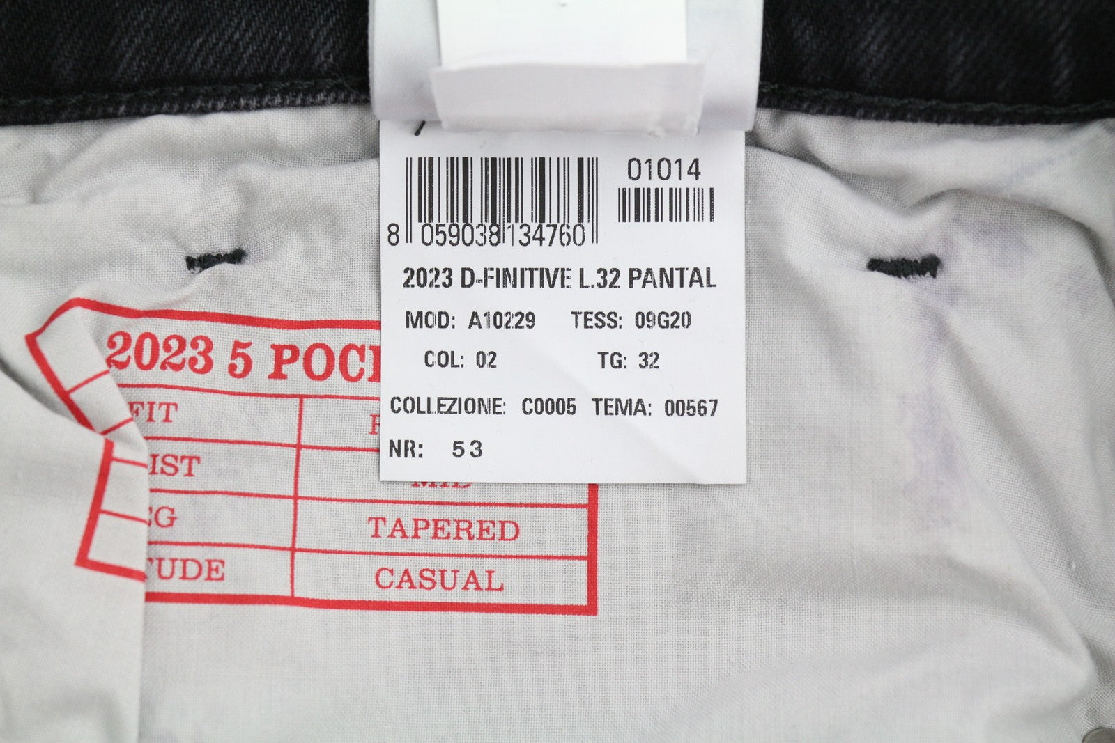 DIESEL 2003 D-Finitive 09G20 vyriški džinsai W32/L32 įprasto kirpimo, siaurėjančiomis klešnėmis, rekomenduojama mažmeninė kaina – 225 € 