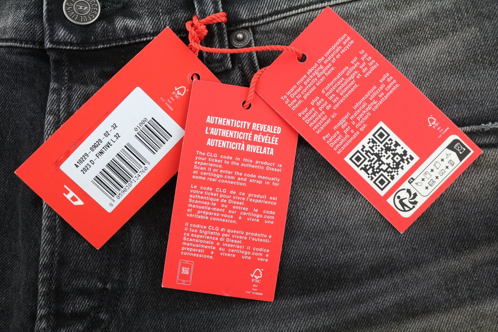 DIESEL 2003 D-Finitive 09G20 vyriški džinsai W32/L32 įprasto kirpimo, siaurėjančiomis klešnėmis, rekomenduojama mažmeninė kaina – 225 € 