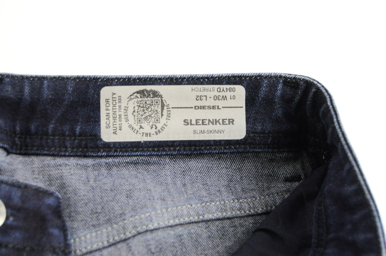 DIESEL Sleenker 084YD vyriški W30/L32 Slim Skinny mėlyni džinsiniai džinsai iš tamprios medvilnės medžiagos 