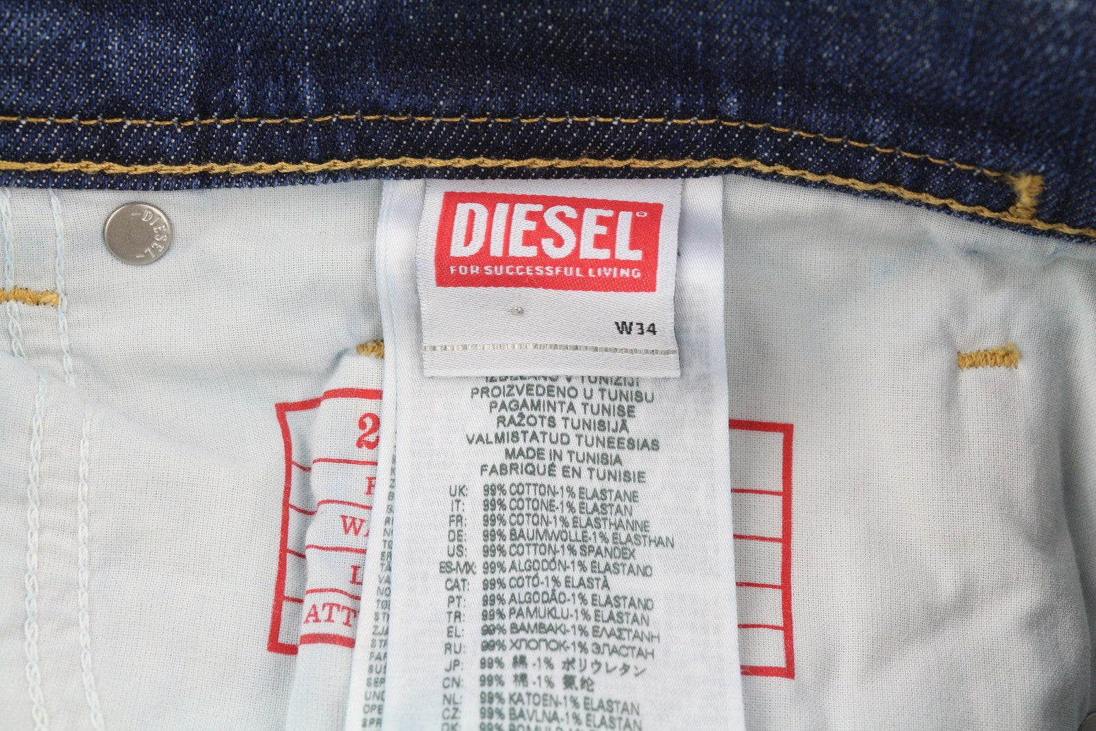 DIESEL 2023 D-Finitive 09H43 vyriški džinsai W34/L32 įprasti, siaurėjančios klešnės, mėlyni, rekomenduojama mažmeninė kaina – 225 € 