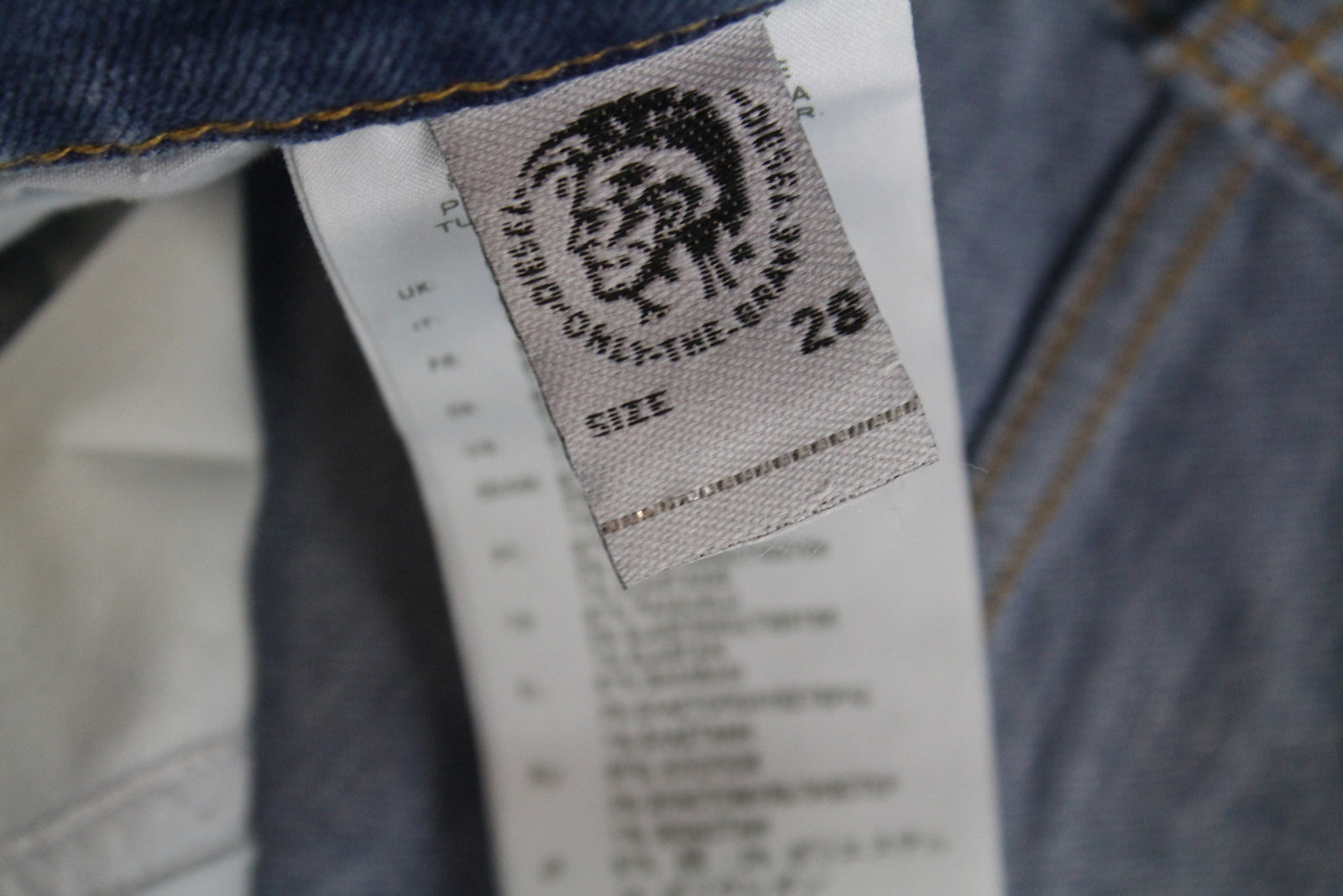 DIESEL Tepphar-X R8XA3 vyriški mėlyni ploni morkų rašto tamprūs džinsai W28/L34 su sagomis 