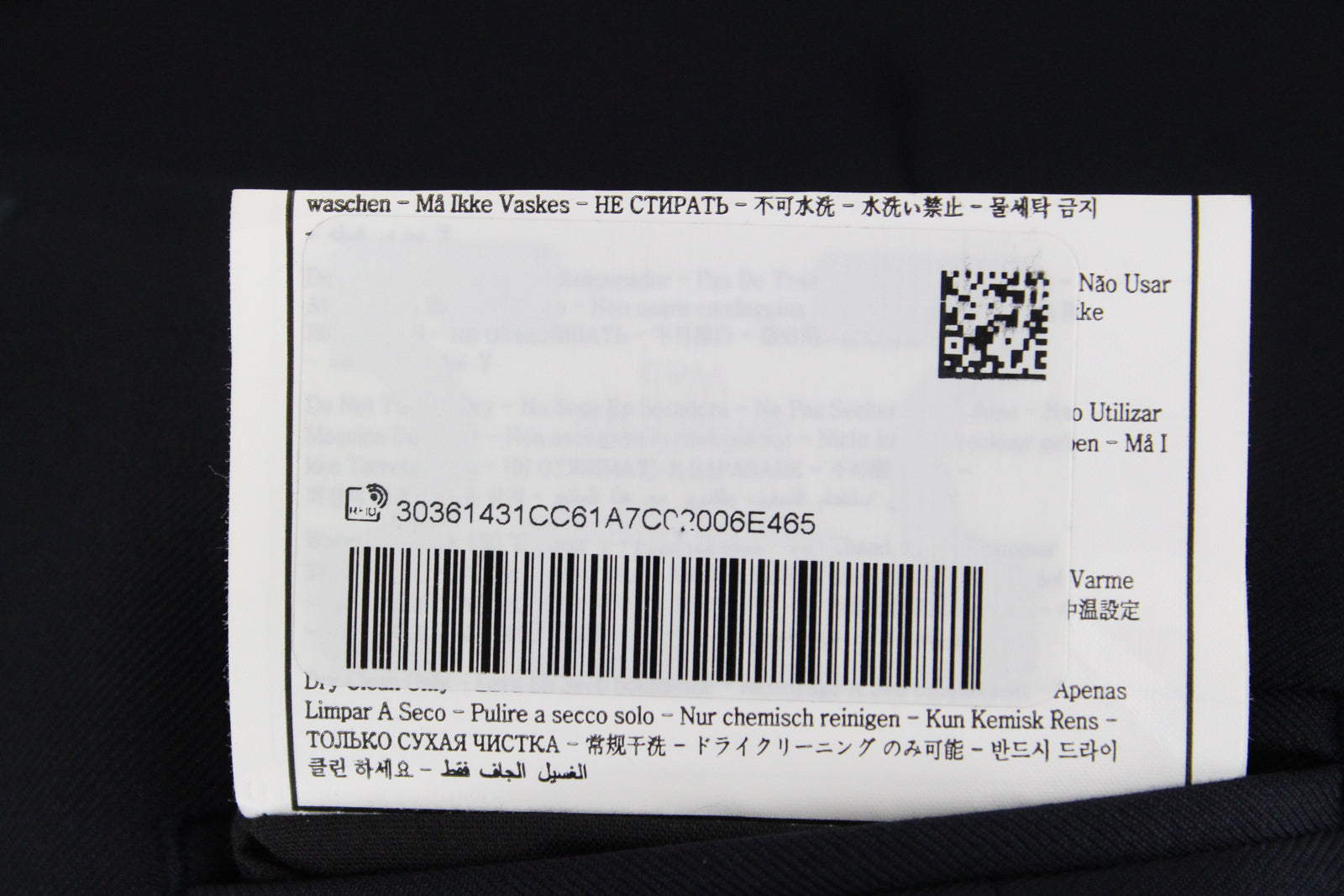 SUITSUPPLY Ferrara vyriška tamsiai mėlyna vilnonė liemenė UK30R V formos iškirpte, klasikinio stiliaus 