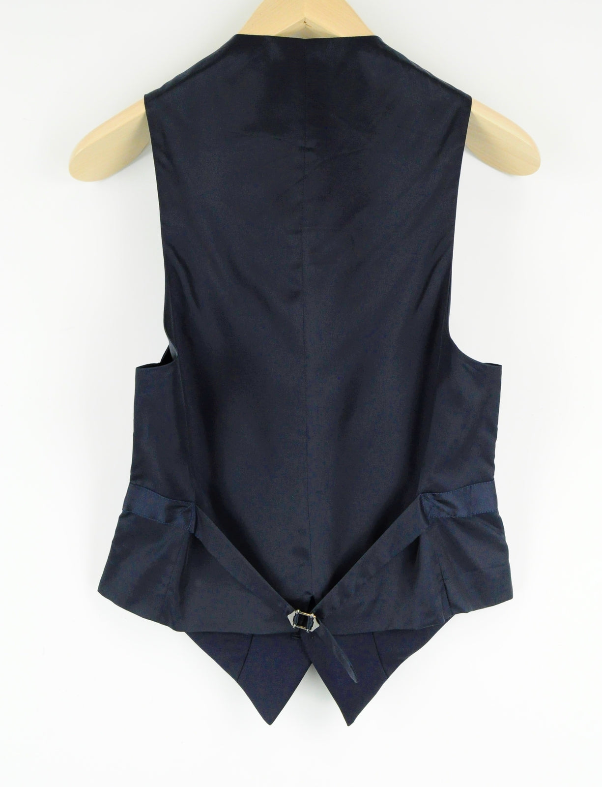 SUITSUPPLY Ferrara vyriška tamsiai mėlyna vilnonė liemenė UK30R V formos iškirpte, klasikinio stiliaus 