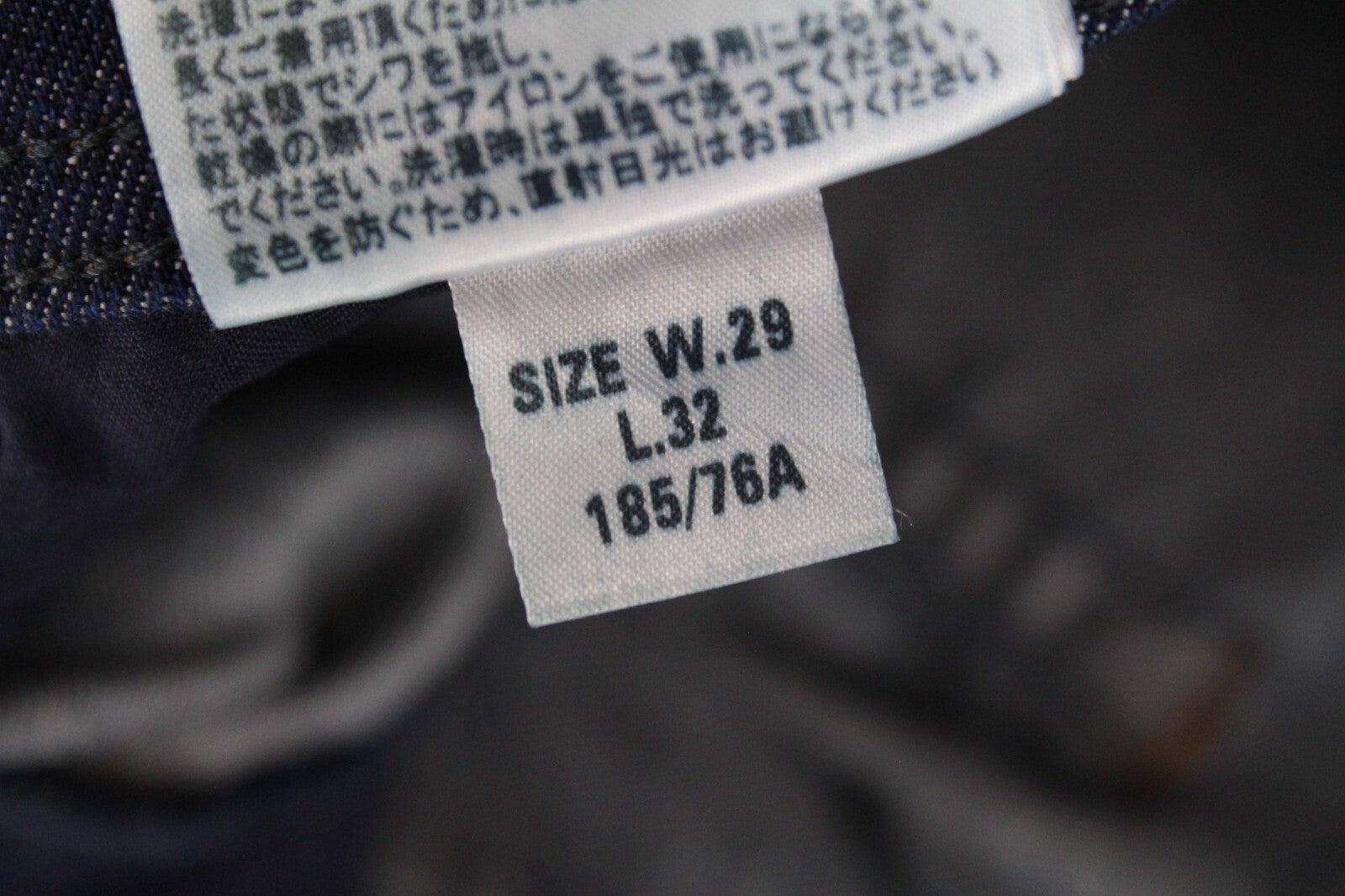 DIESEL Tepphar R7NA8 vyriški mėlyni apdriskę ploni morkų rašto džinsai W29/L32 mažai tamprūs 