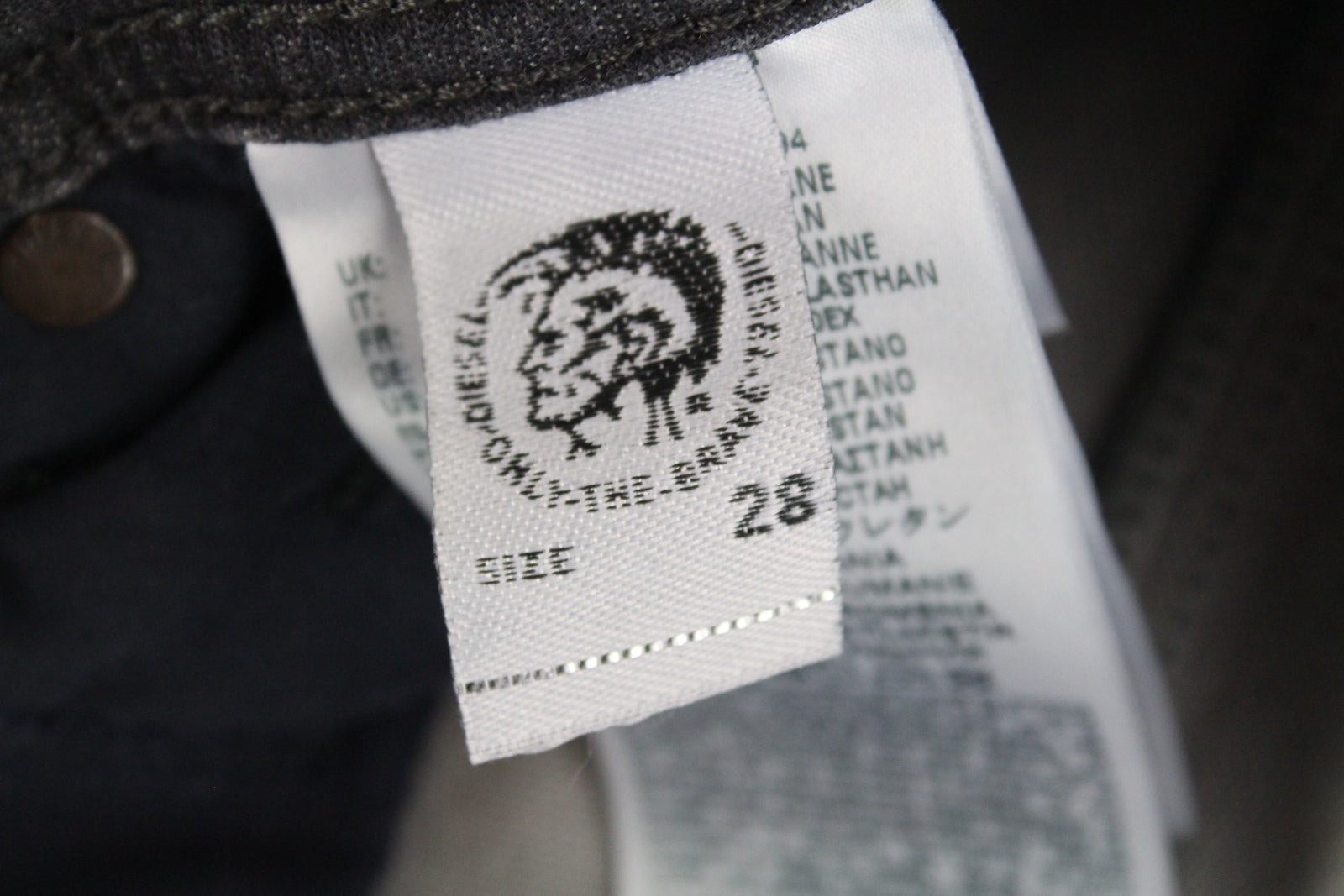 DIESEL Krooley CB-NE 069EM vyriški pilki jogging džinsai W28 Ripped washed Tapered Fit 