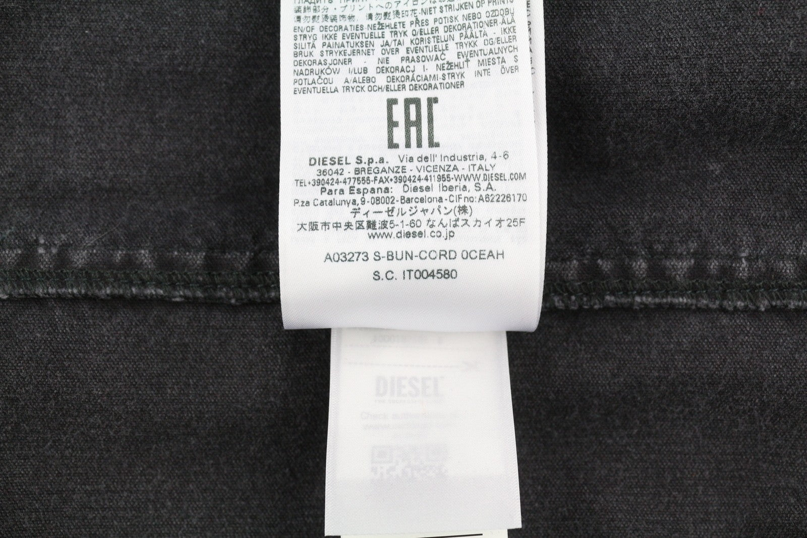 DIESEL vyriški marškinėliai S-Bun-Cord, L dydžio, juodi, skalbti, storai išskleidžiami spaustukais. RMK 175 € 