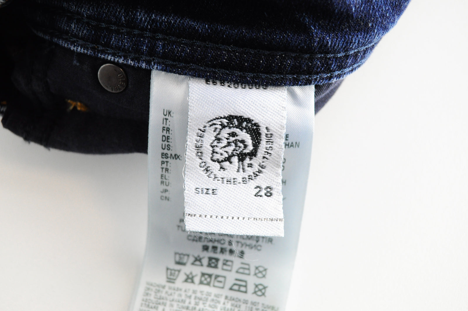 DIESEL Krayver R6ZD4 vyriški mėlyni ploni morkų rašto tamprūs džinsai W28/L32 