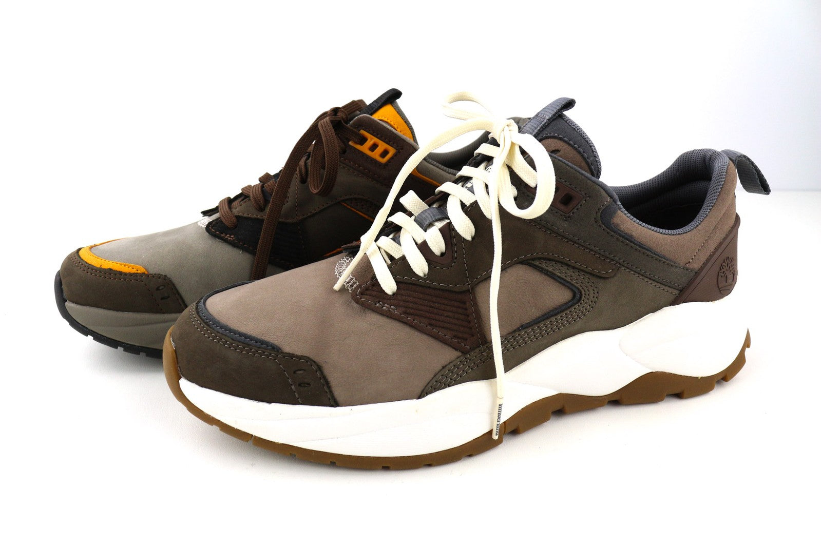 TIMBERLAND A2N9Q-A4850 vyriški sportbačiai EU42/43 rudi odiniai žemapadžiai su nėriniuotu logotipu 