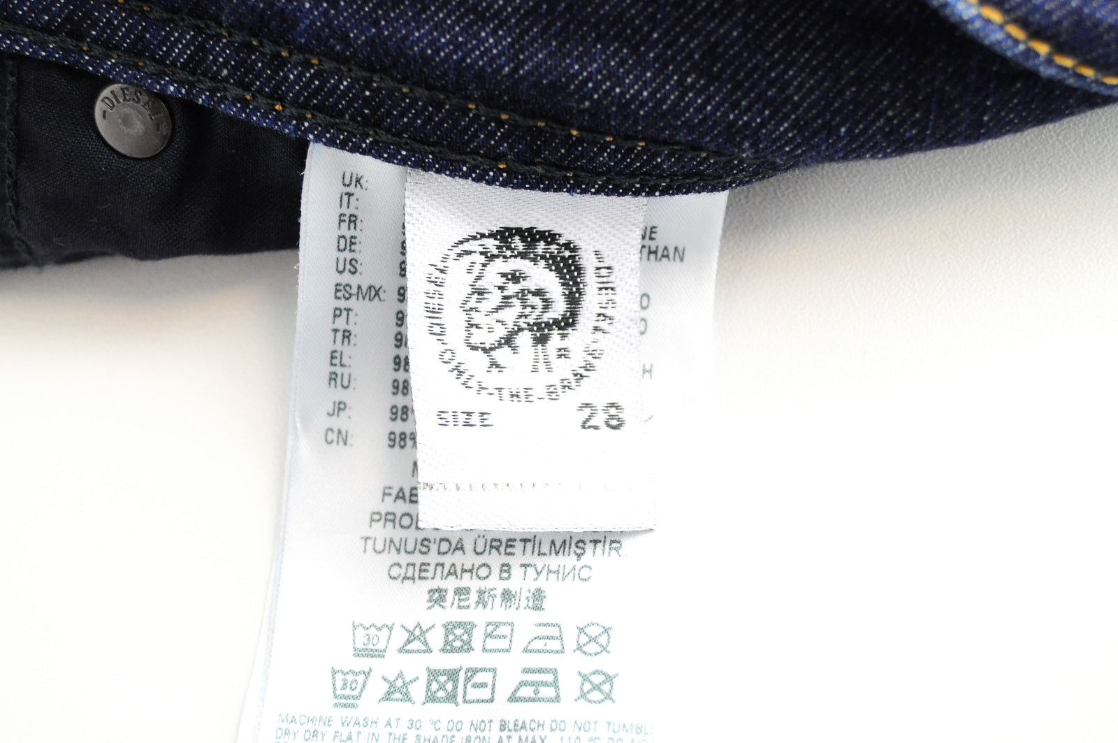 DIESEL Tepphar R7NA8 vyriški mėlyni apdriskę ploni morkų rašto tamprūs džinsai W28/L32 