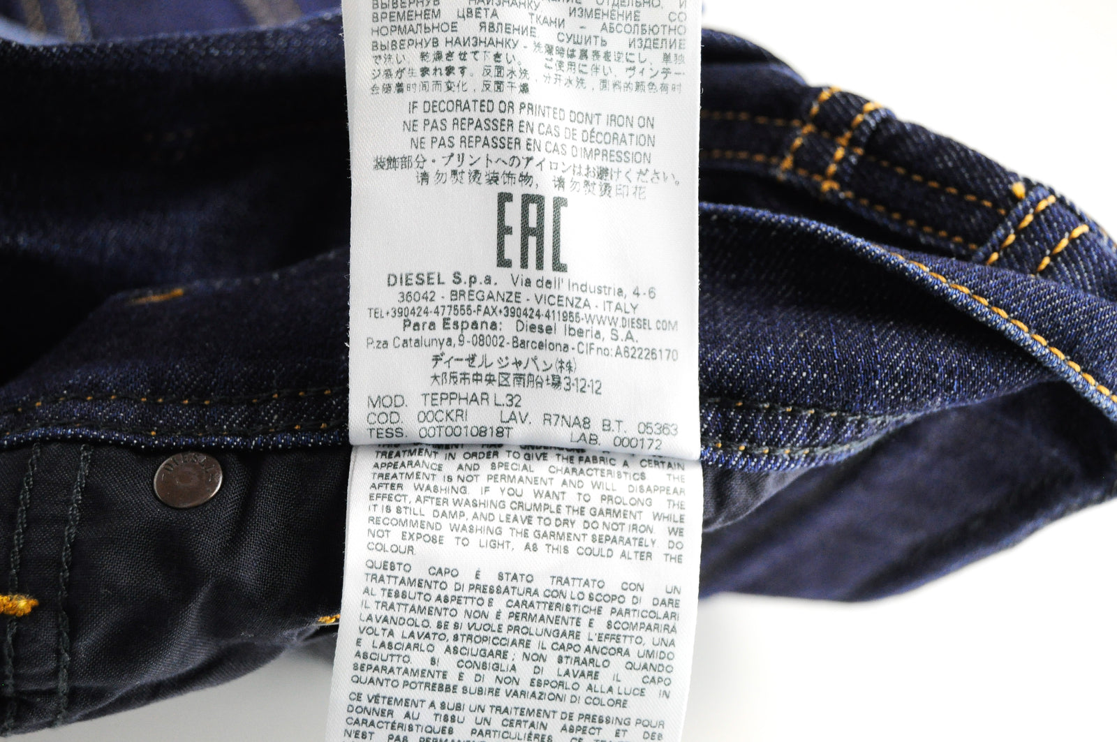 DIESEL Tepphar R7NA8 vyriški mėlyni apdriskę ploni morkų rašto tamprūs džinsai W28/L32 