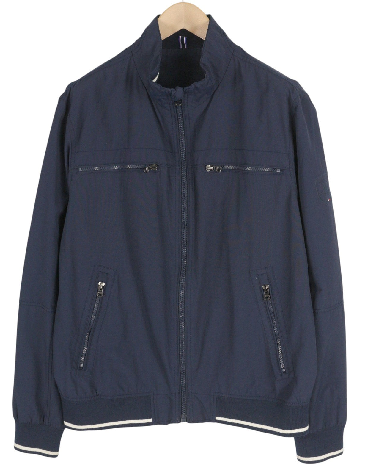 TOMMY HILFIGER vyriška striukė XL dydžio, tamsiai mėlyna, su užtrauktuku, aukšta apykakle, lengva, tinklelio pamušalu. 