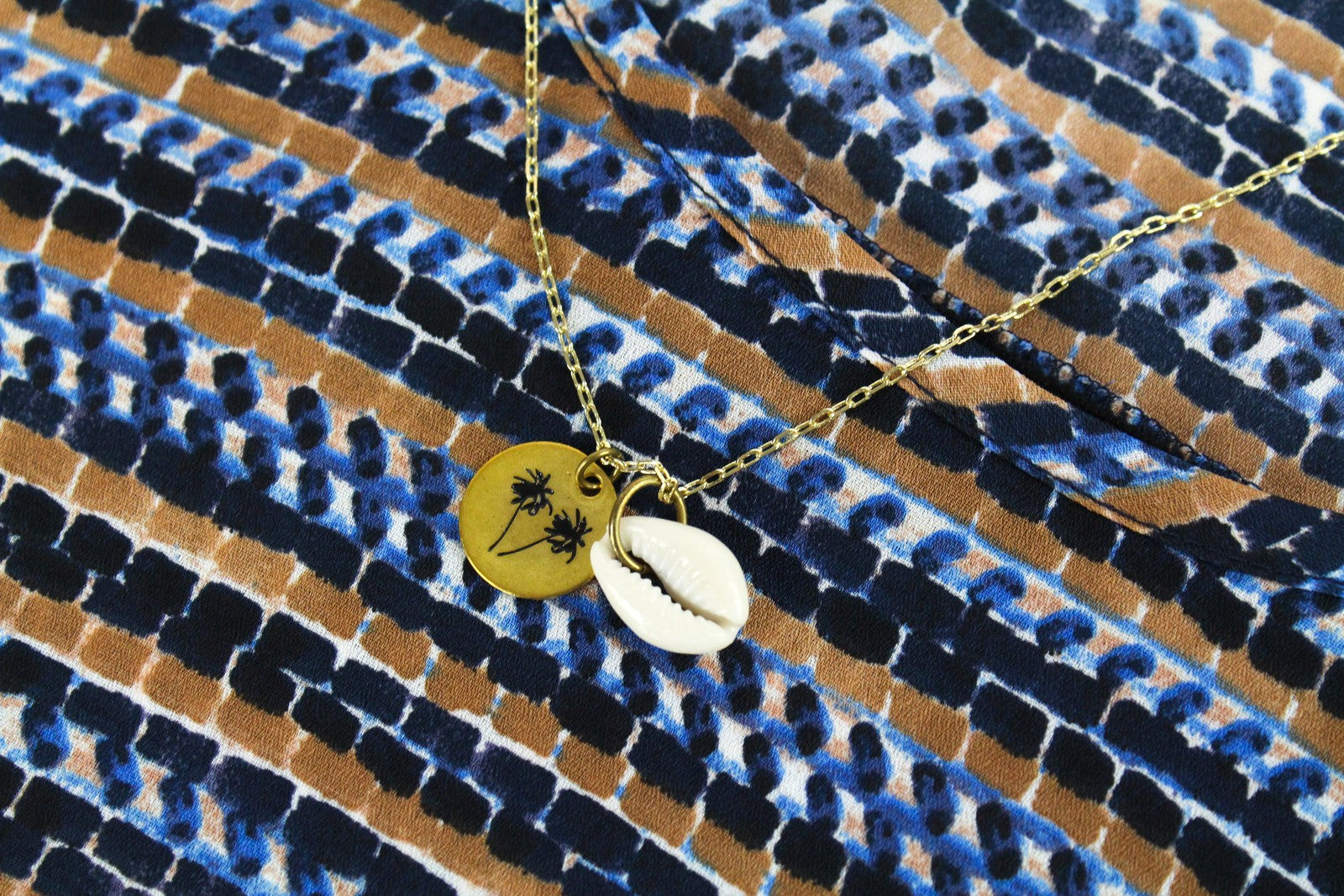 MAISON SCOTCH Womens T-Shirt M Blue Brown Patterned Short Sleeved Round Neck