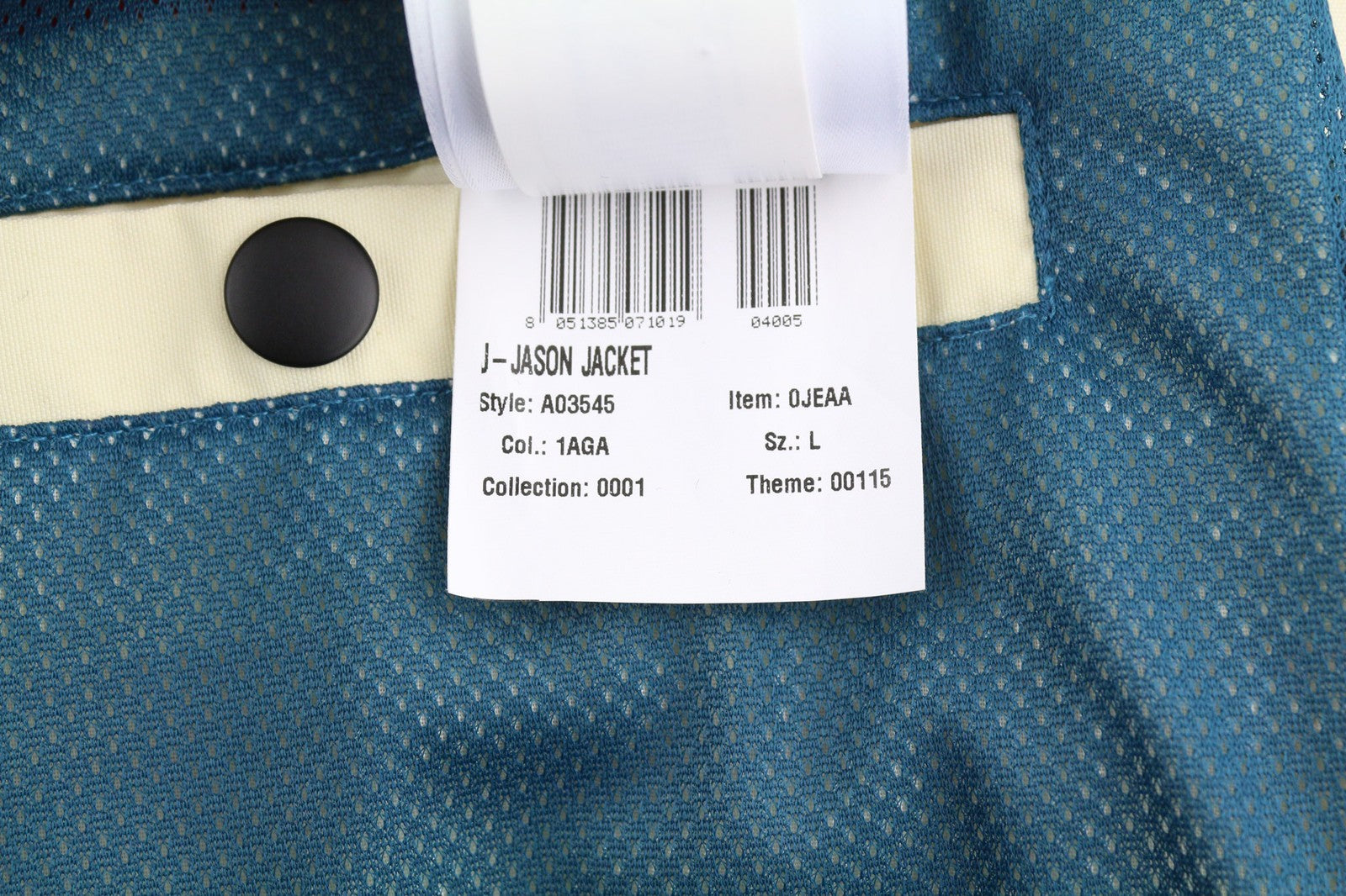 DIESEL J-Jason vyriška striukė, L dydžio, su užtrauktuku, gobtuvu, pamušalu ir lengvu Cordura audiniu. RMK 250 €. 